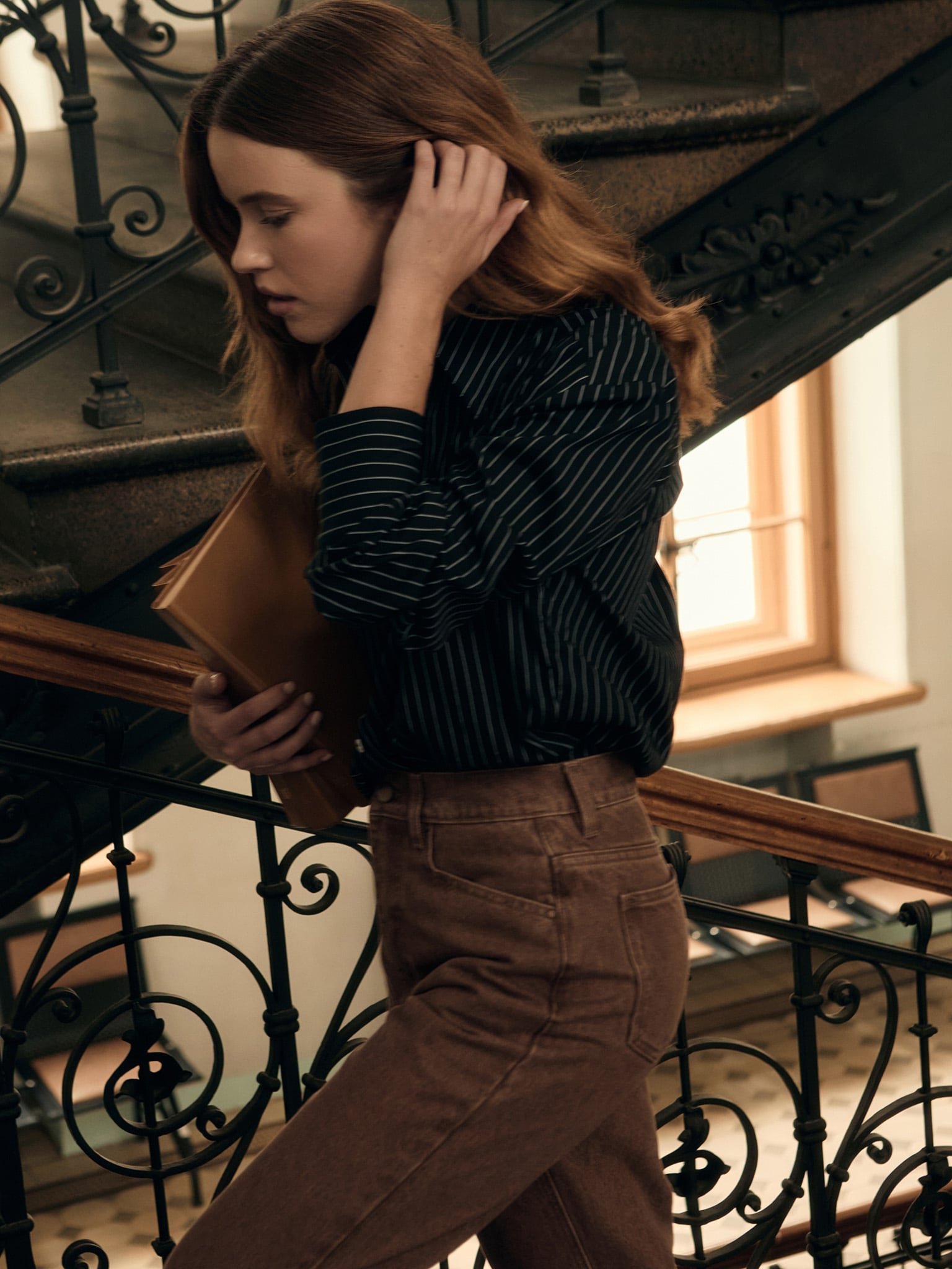 Прямая рубашка в полоску с вышивкой на груди