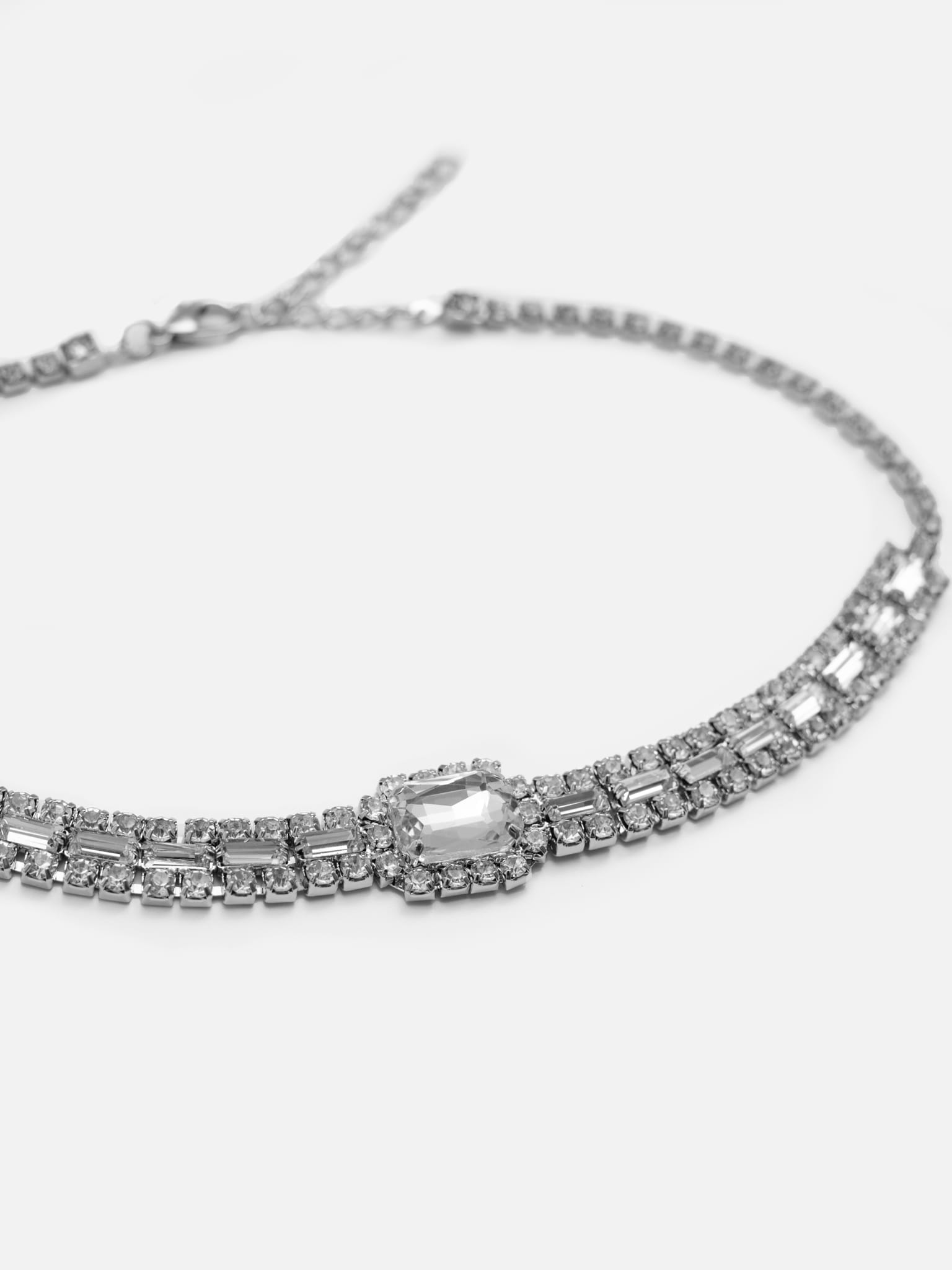 Серебристый Серебристый