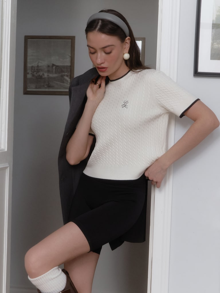 Knitted top with monogram