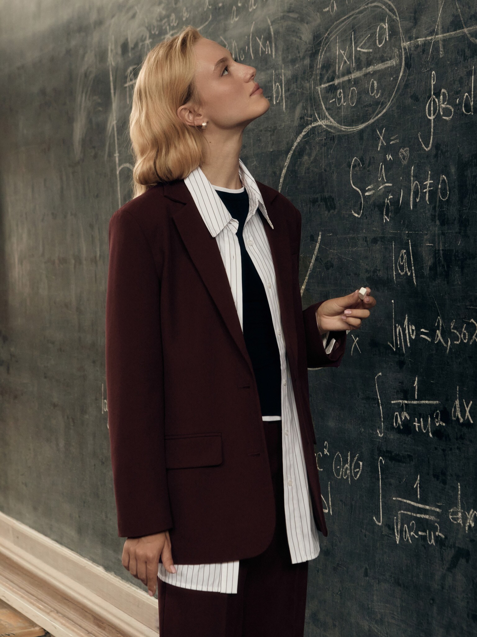 Veste de costume à simple boutonnage avec gros boutons