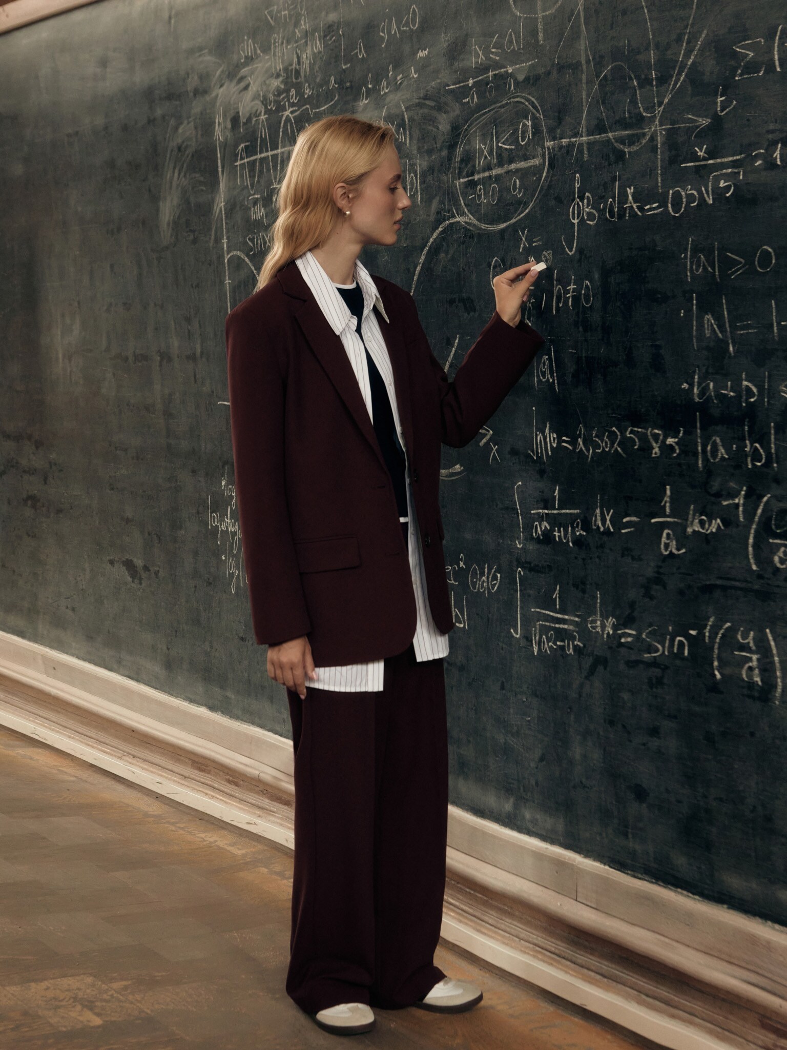 Veste de costume à simple boutonnage avec gros boutons