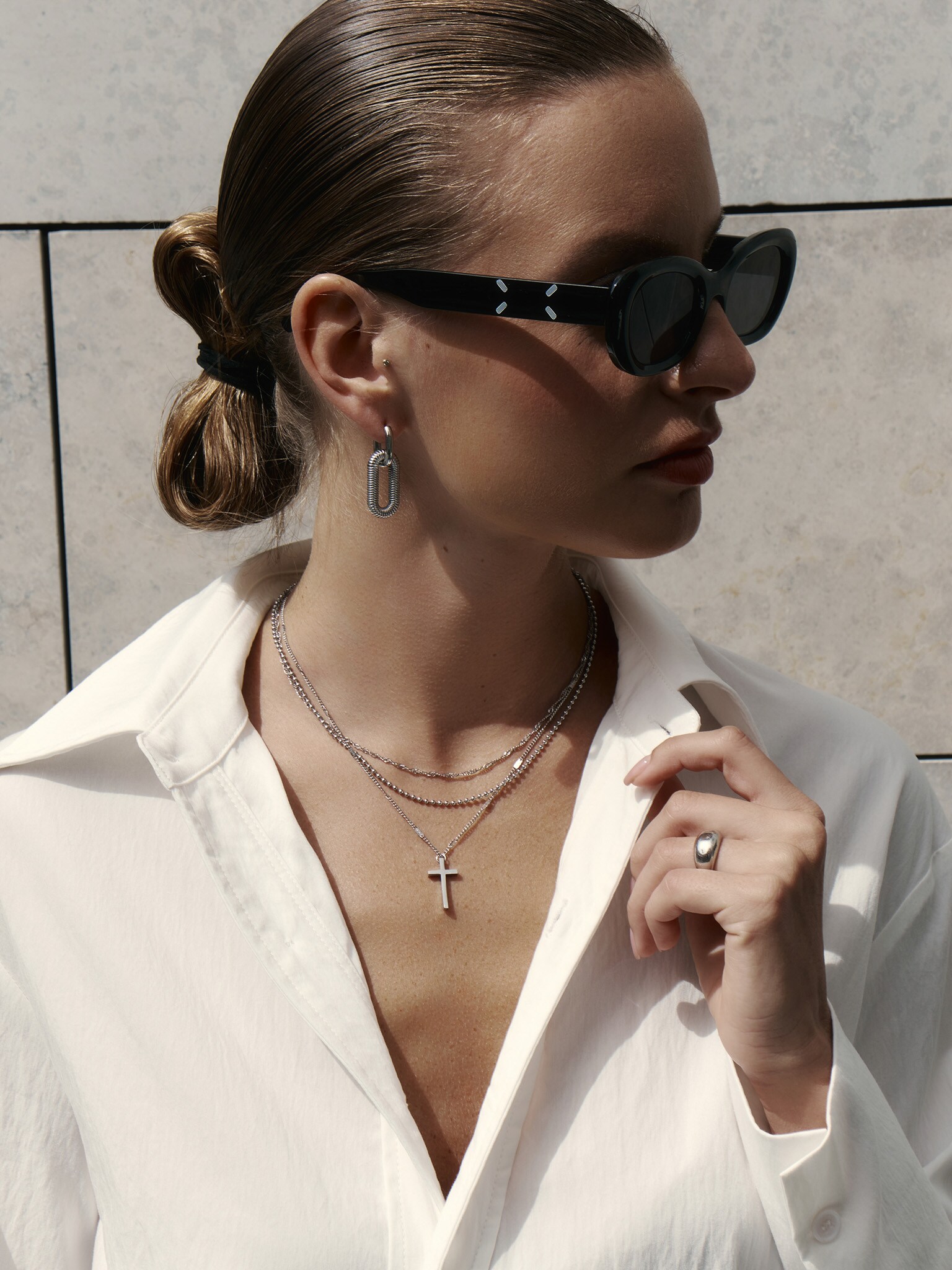 Многоуровневое колье с подвеской-крестом :: LICHI - Online fashion store