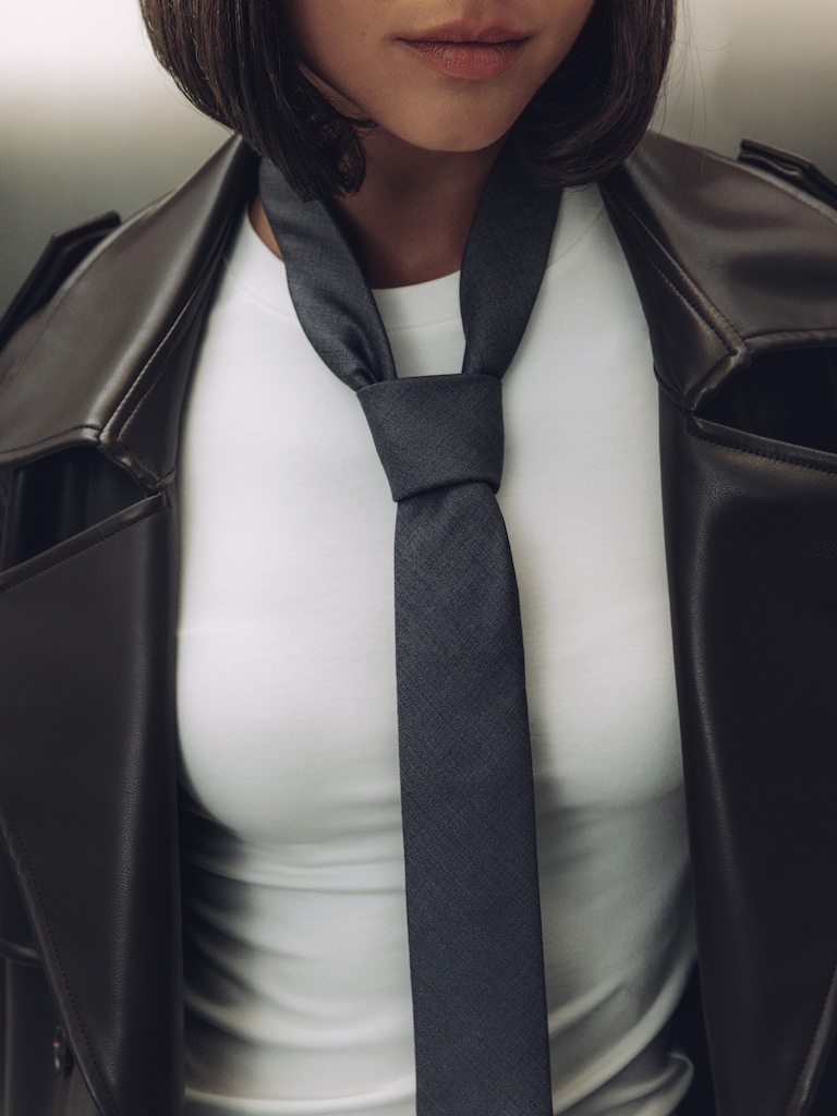 Однотонный галстук