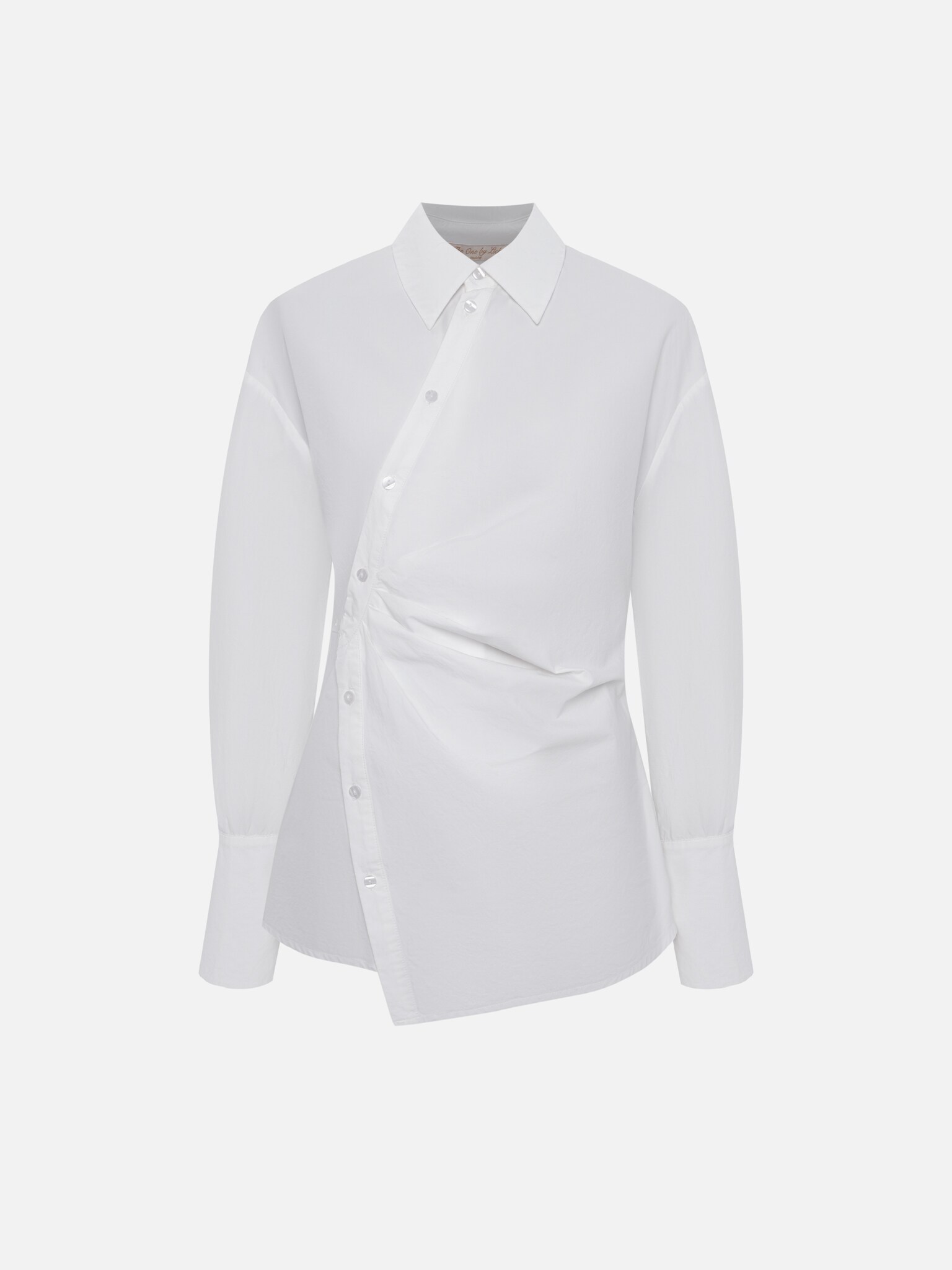Приталенная рубашка с асимметричной застежкой
