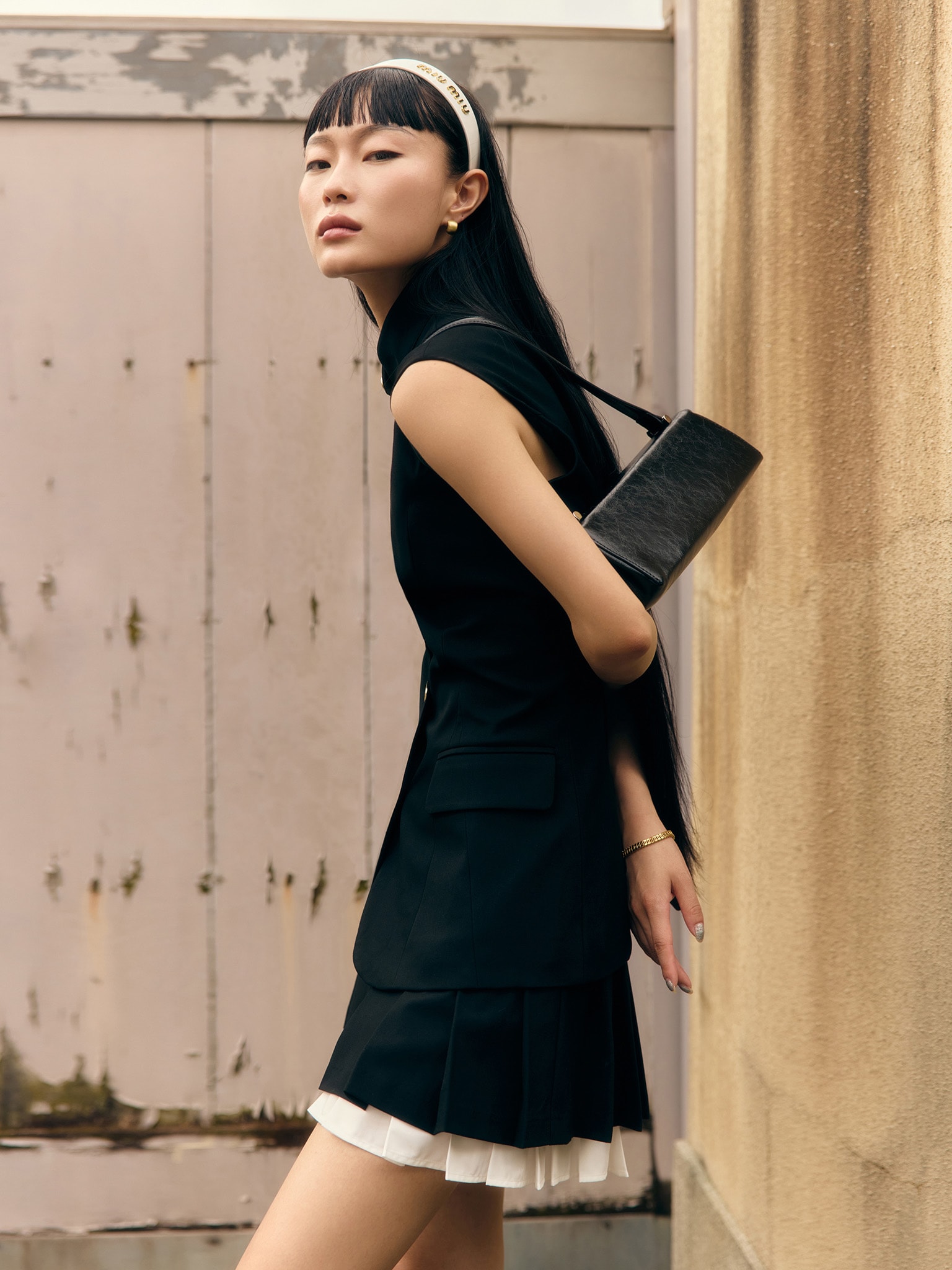 Suiting waistcoat with high collar