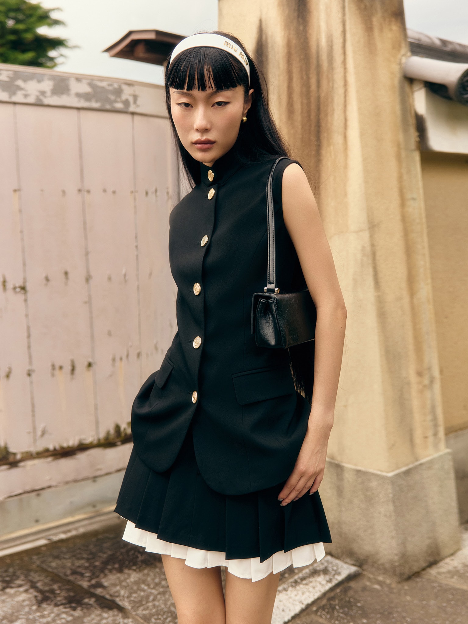 Suiting waistcoat with high collar