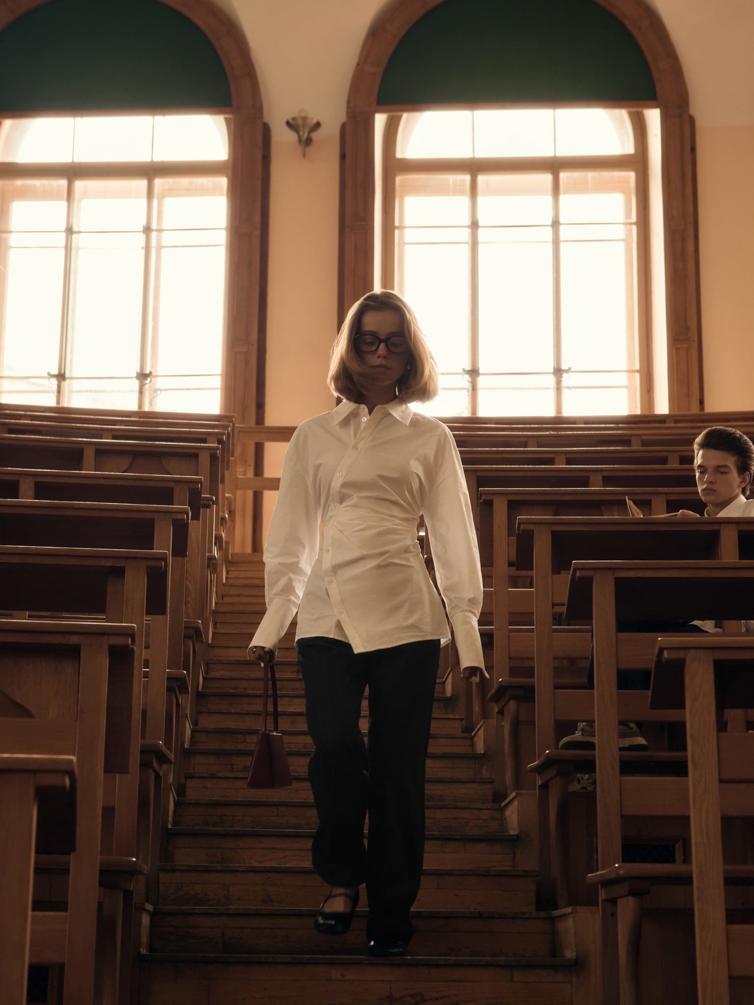 Pantalon de costume droit avec ceinture en éco-cuir