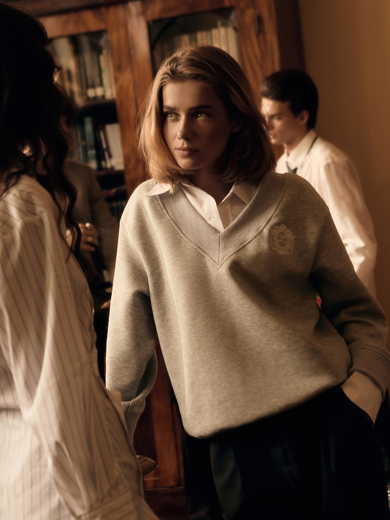 Pullover aus Jersey mit Hemdimitat und Stickerei