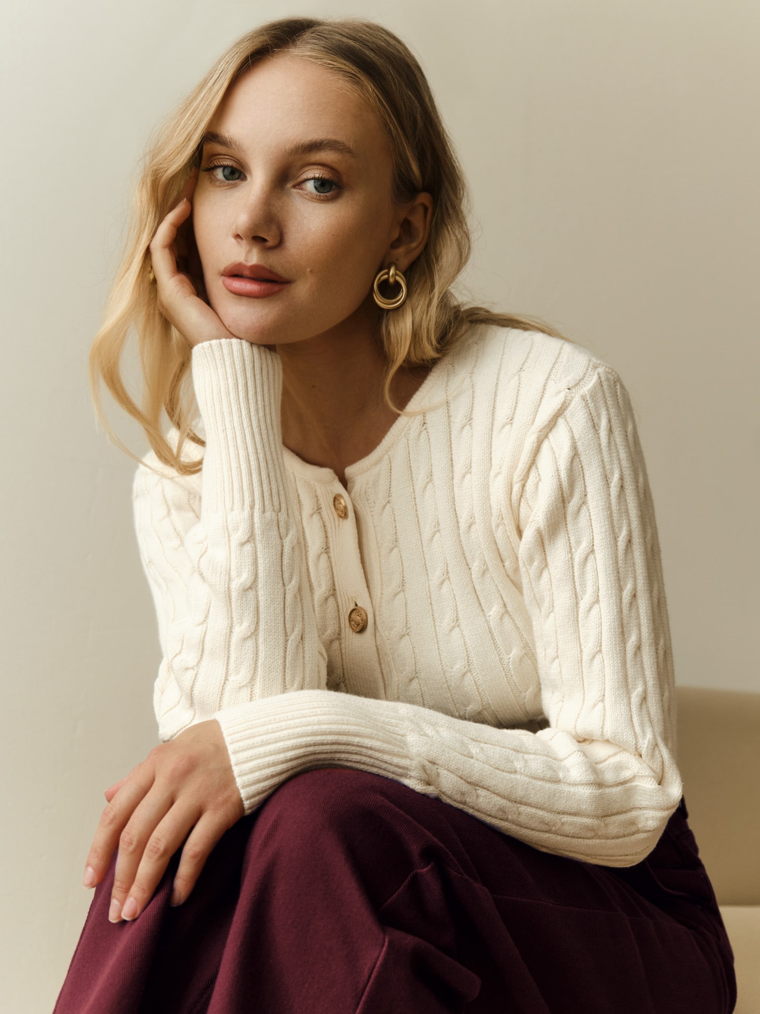 Cropped cable-knit cardigan