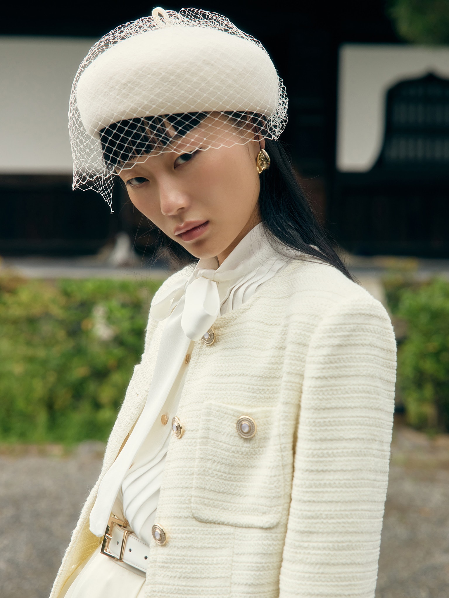 Elongated jacket in textured fabric