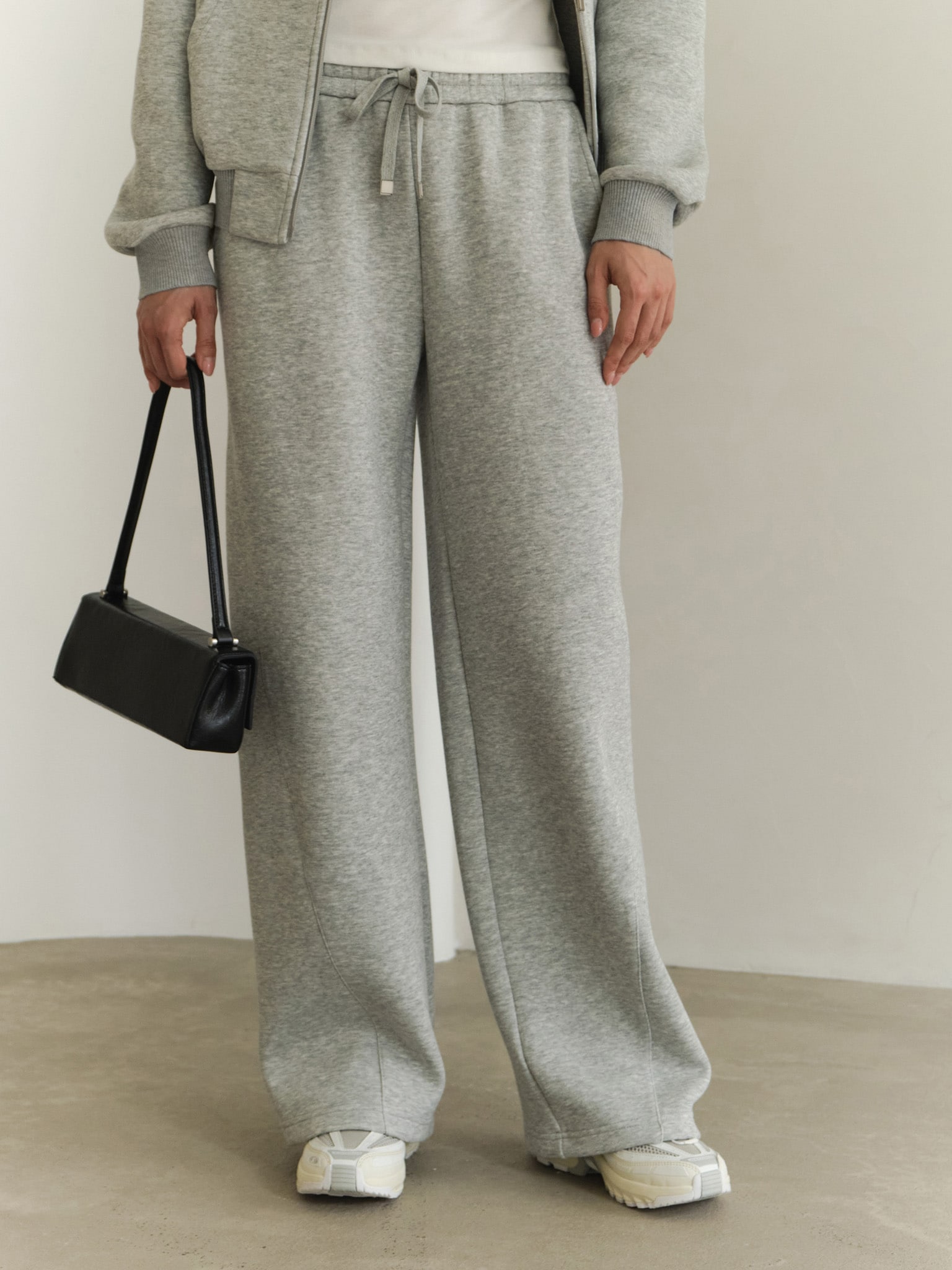 Брюки из футера с широким поясом :: LICHI - Online fashion store
