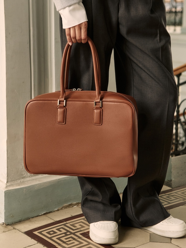 Rechteckige Tasche aus Eco-Leder mit kurzen Griffen