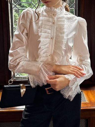 Vintage style shirt with lace pleating :: LICHI - Online fashion store