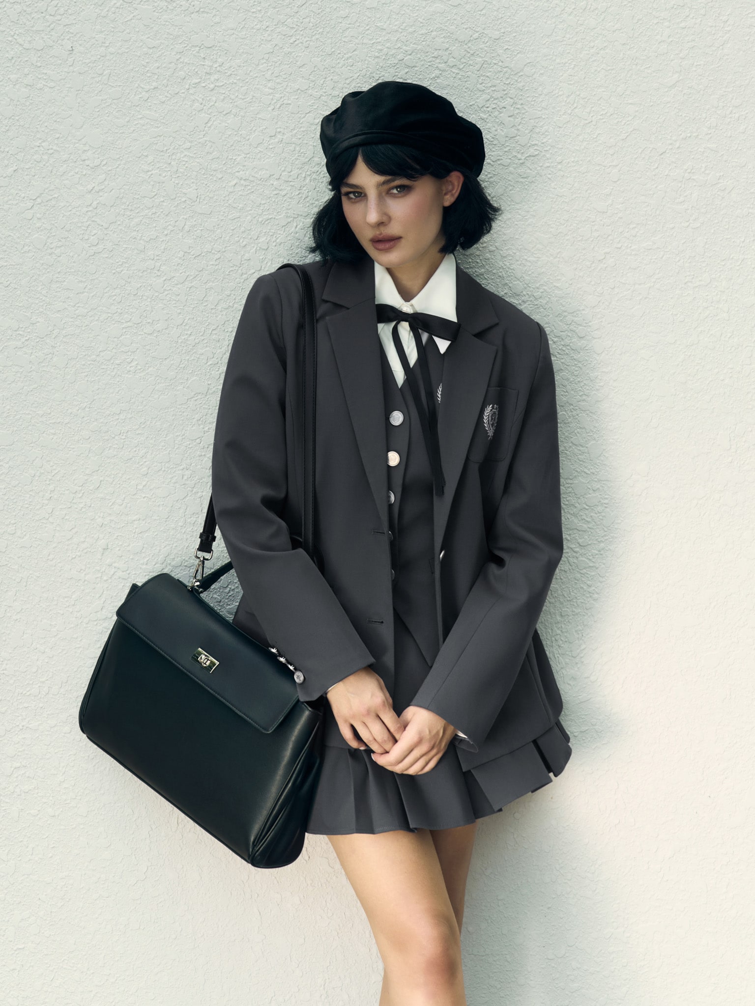 Suiting waistcoat with chest embroidery