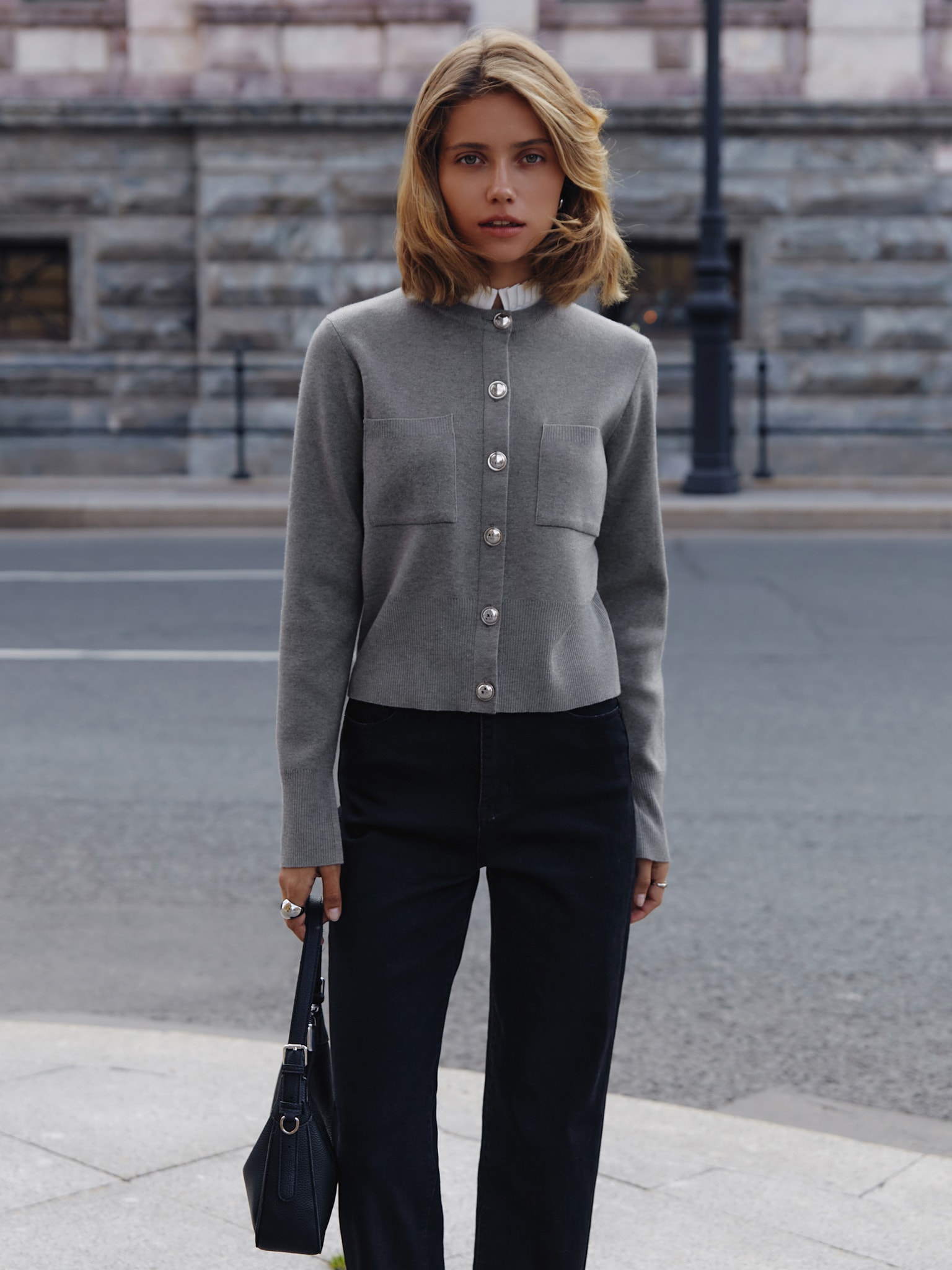 Cardigan with pleated insert on the collar