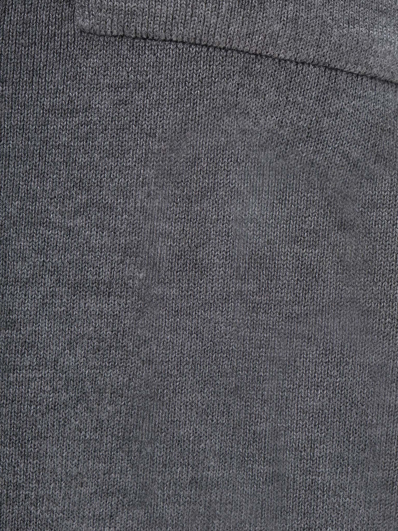 Strickjacke mit plissiertem Kragen und Stickerei