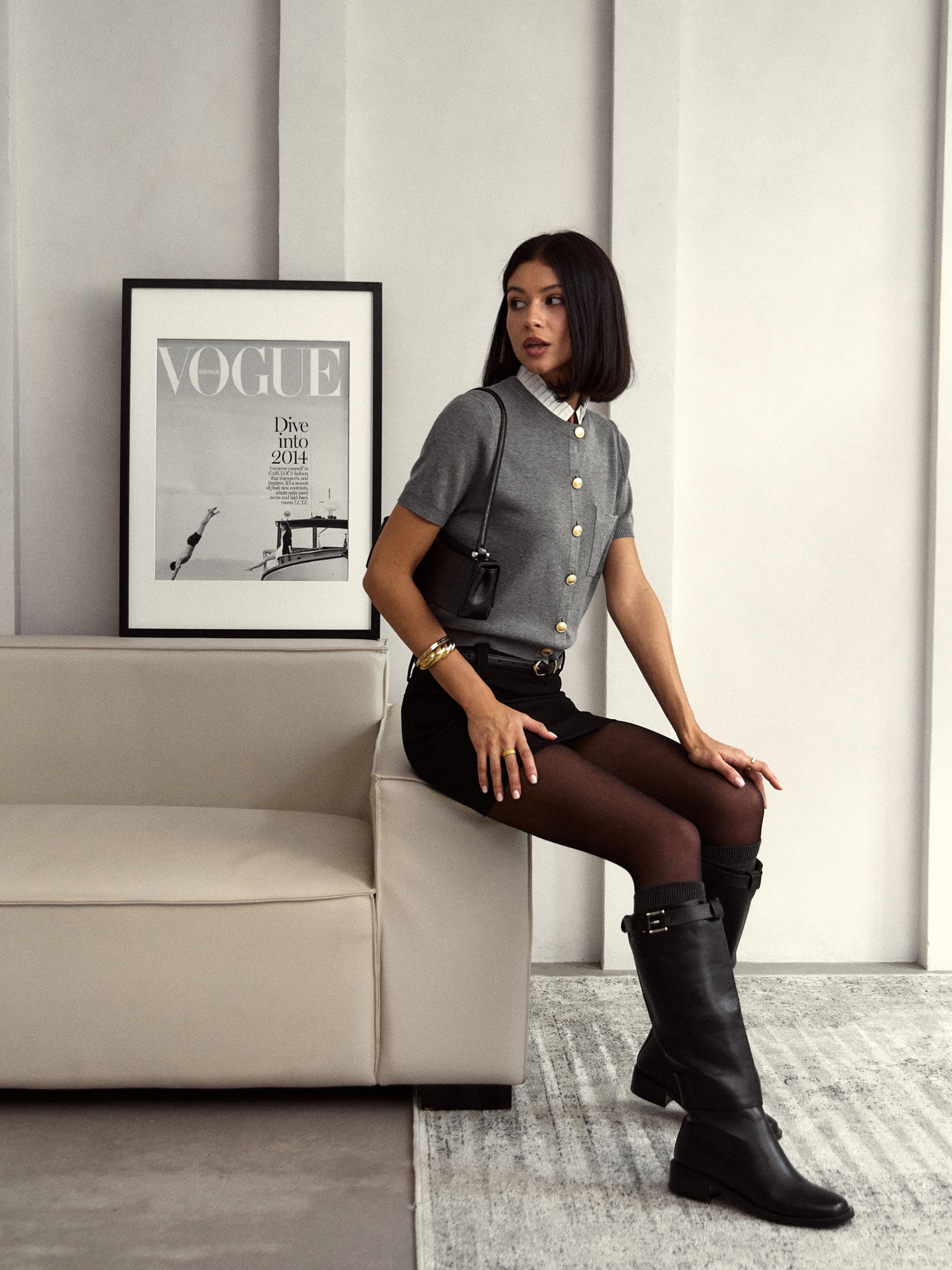 Strickjacke mit plissiertem Kragen und Stickerei