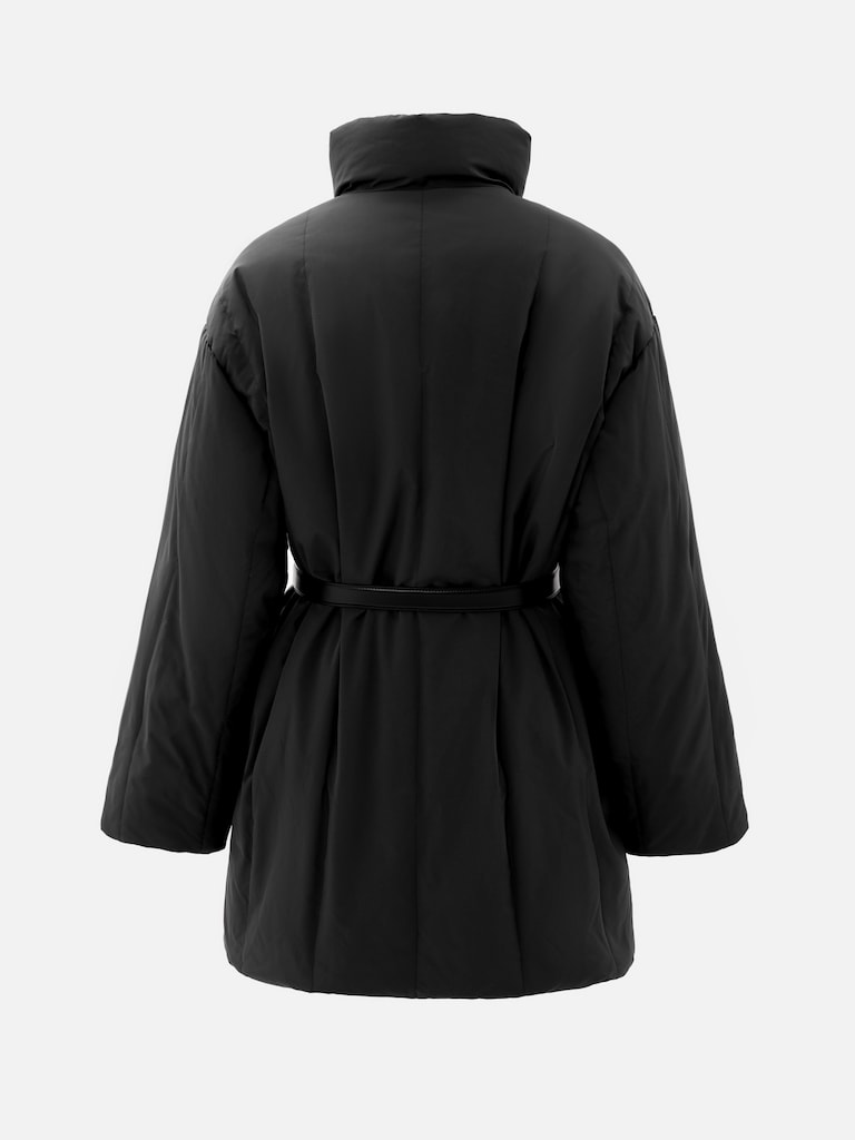 Short down jacket with high collar and leather belt