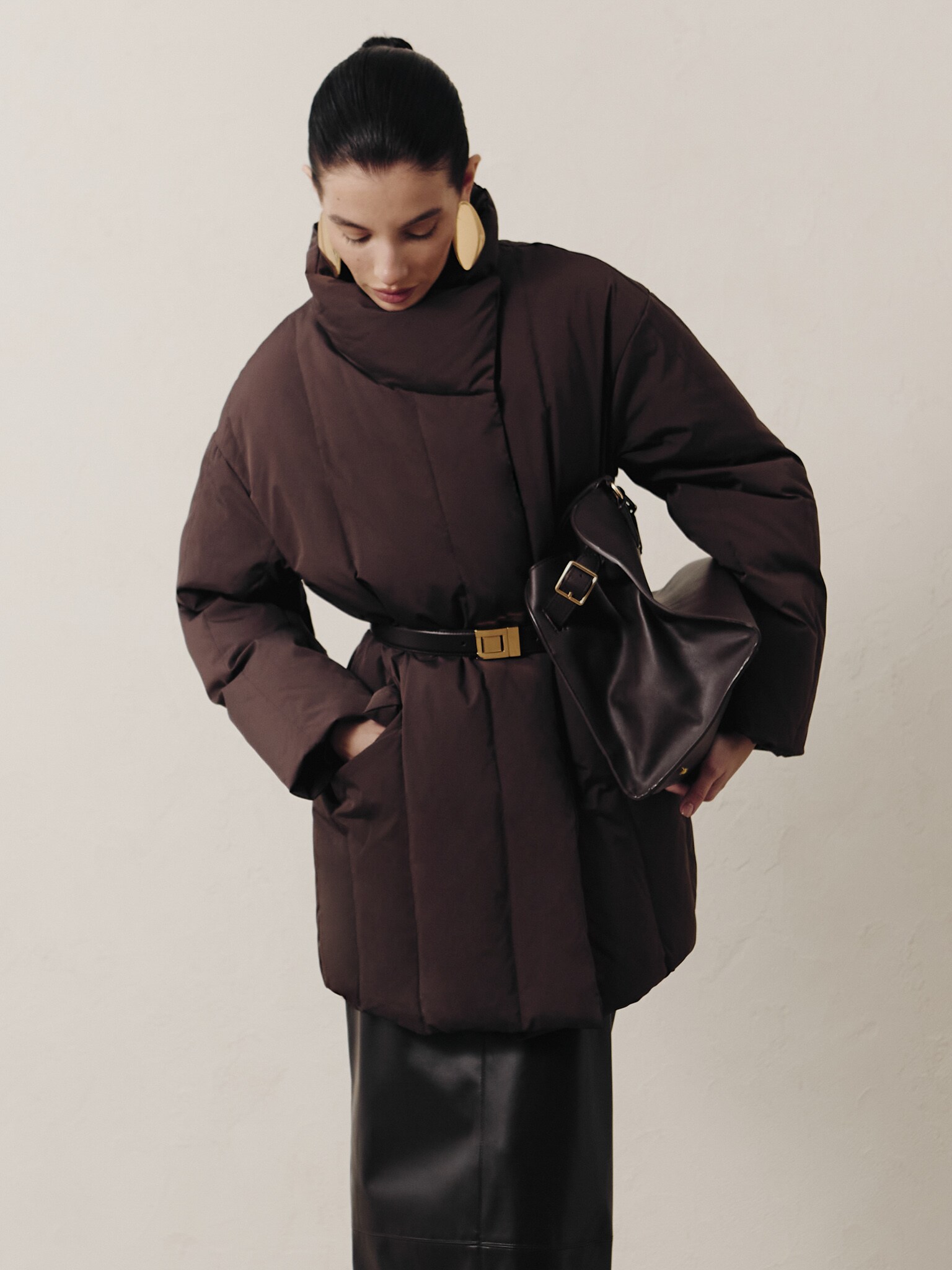 Short down jacket with high collar and leather belt LICHI Online