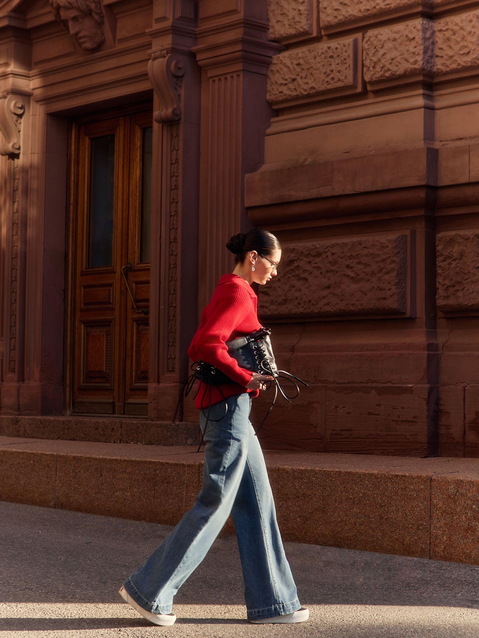 Свободный свитер с воротником поло на молнии