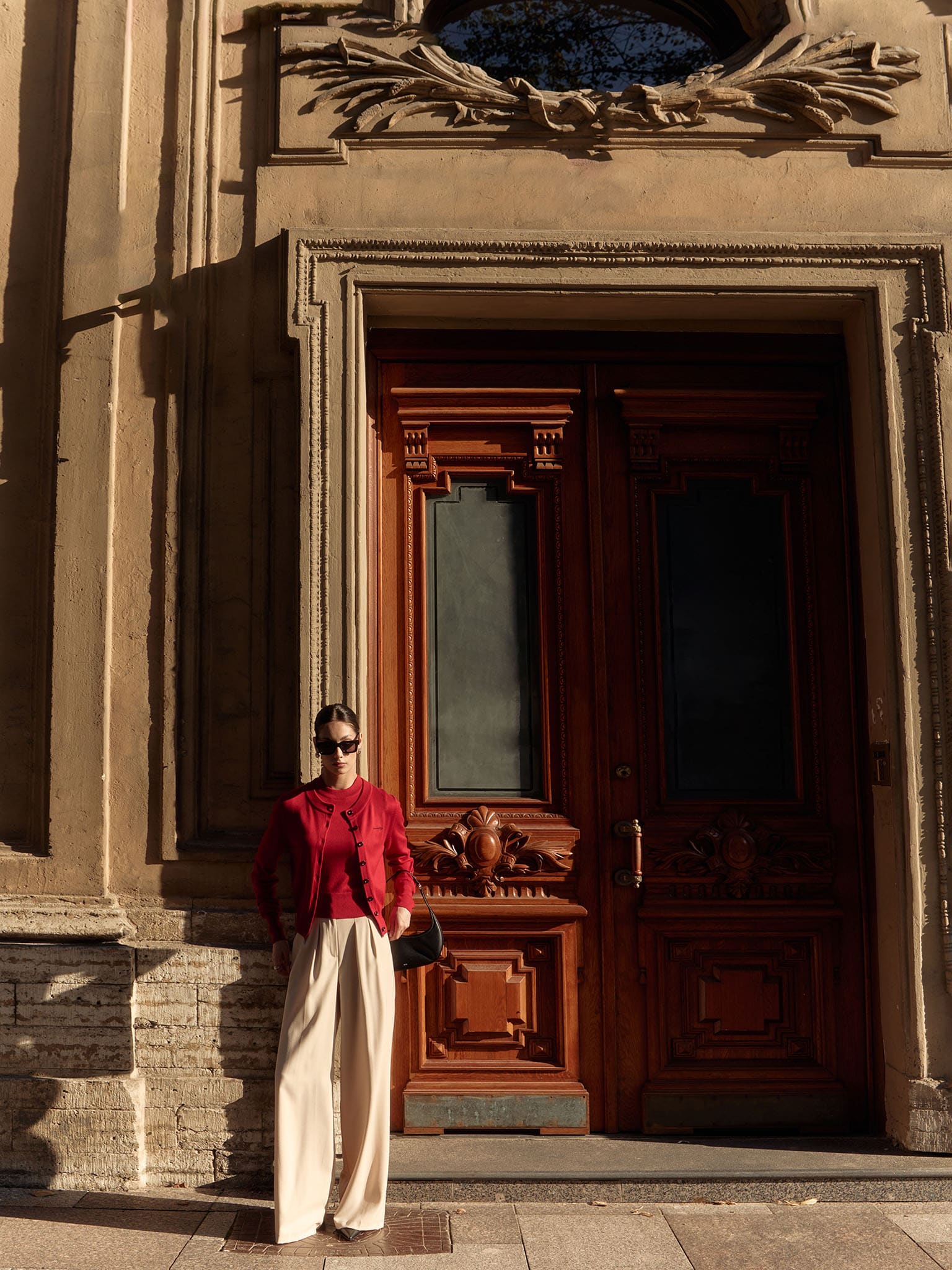 Knitted cardigan with chest embroidery