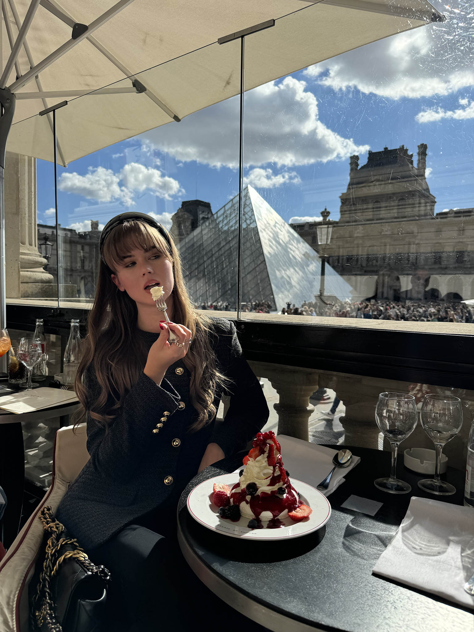 Long tweed jacket with metal buttons