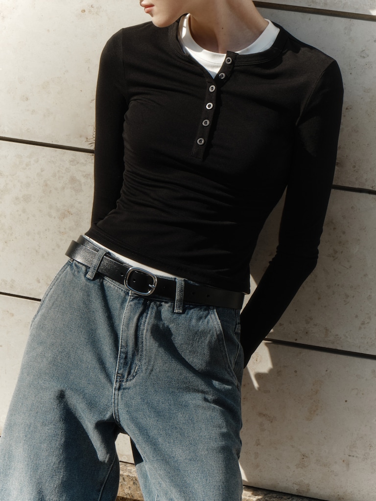 Jersey longsleeve with buttons on the collar