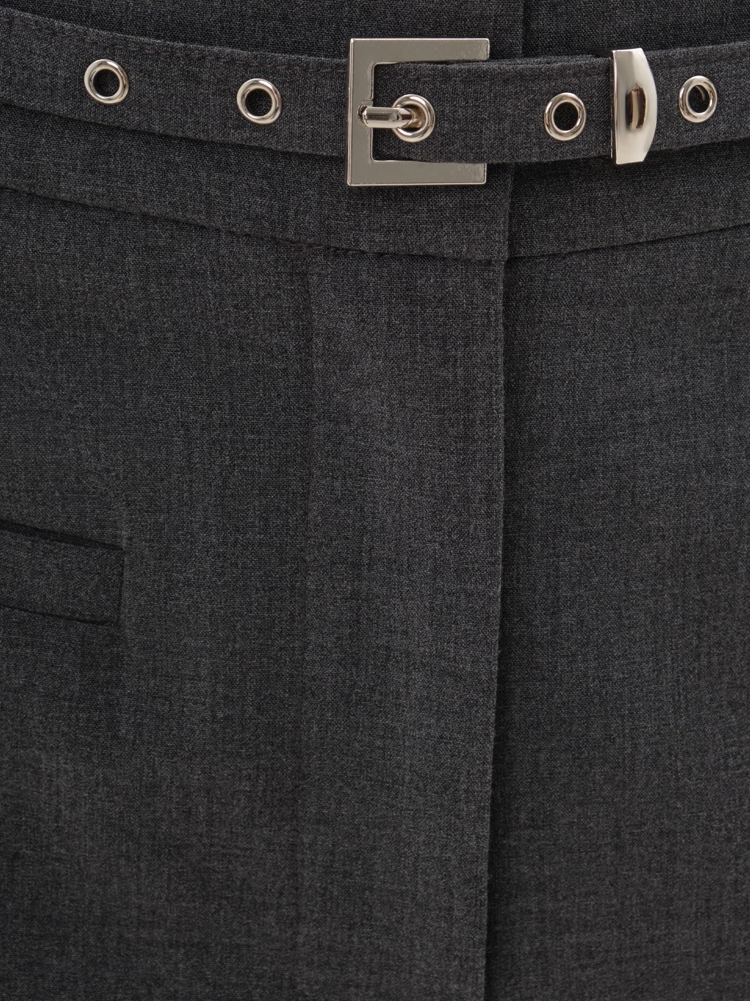 Knee-length mini skirt with imitation side pockets and a belt