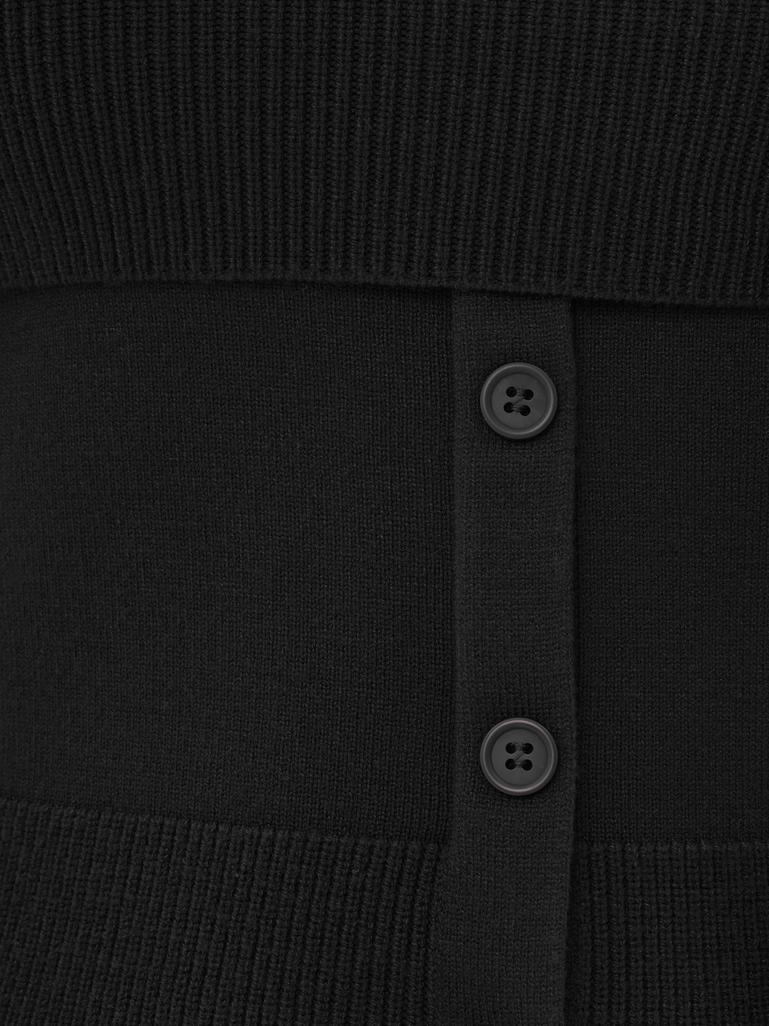 Oberteil aus Strick mit langen Ärmeln und schmalem Schal