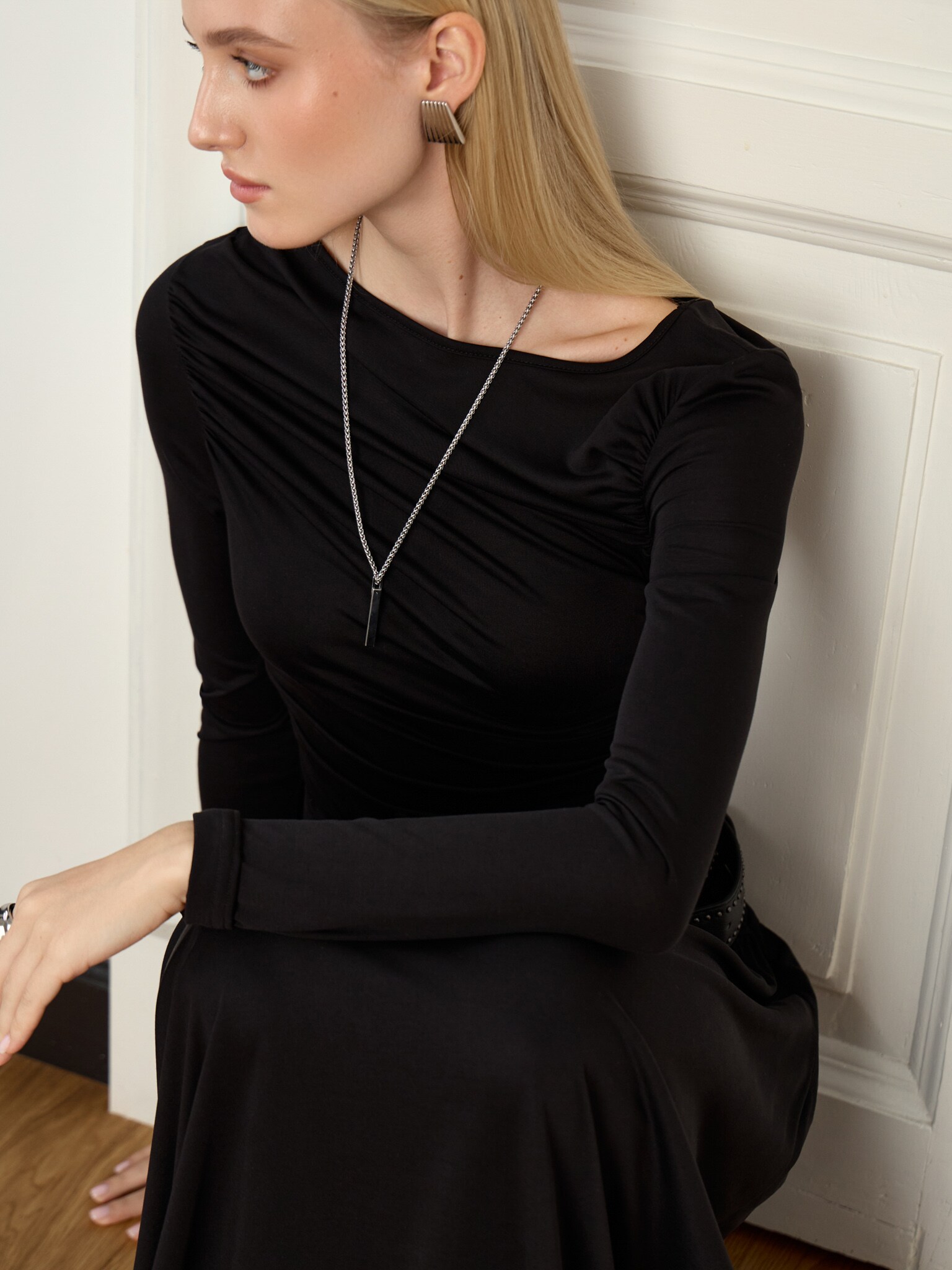 Трикотажное платье макси с отрезной юбкой :: LICHI - Online fashion store