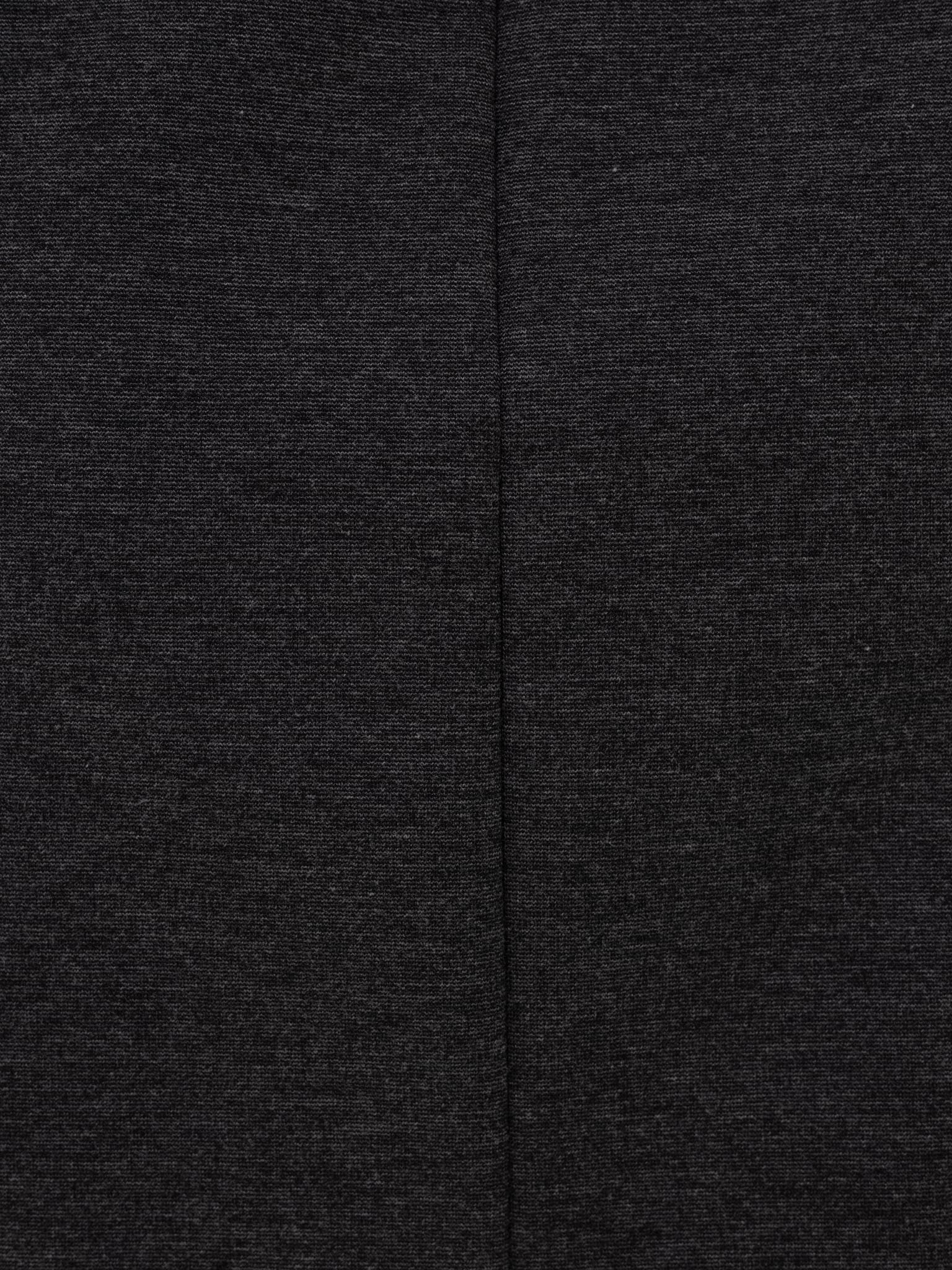 Платье мини с V-образным вырезом и отложным воротником