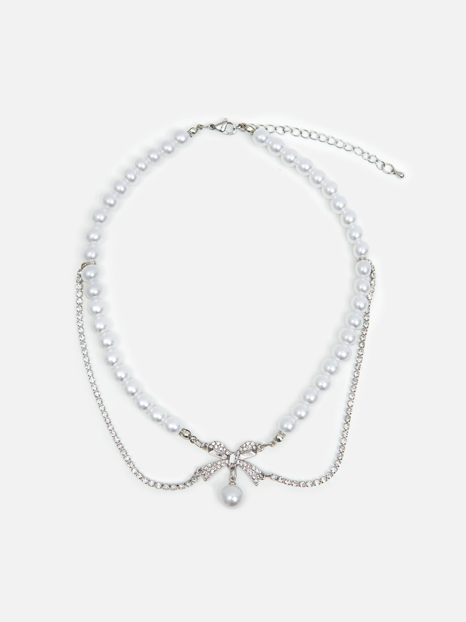 Многоуровневое жемчужное колье со стразовым декором