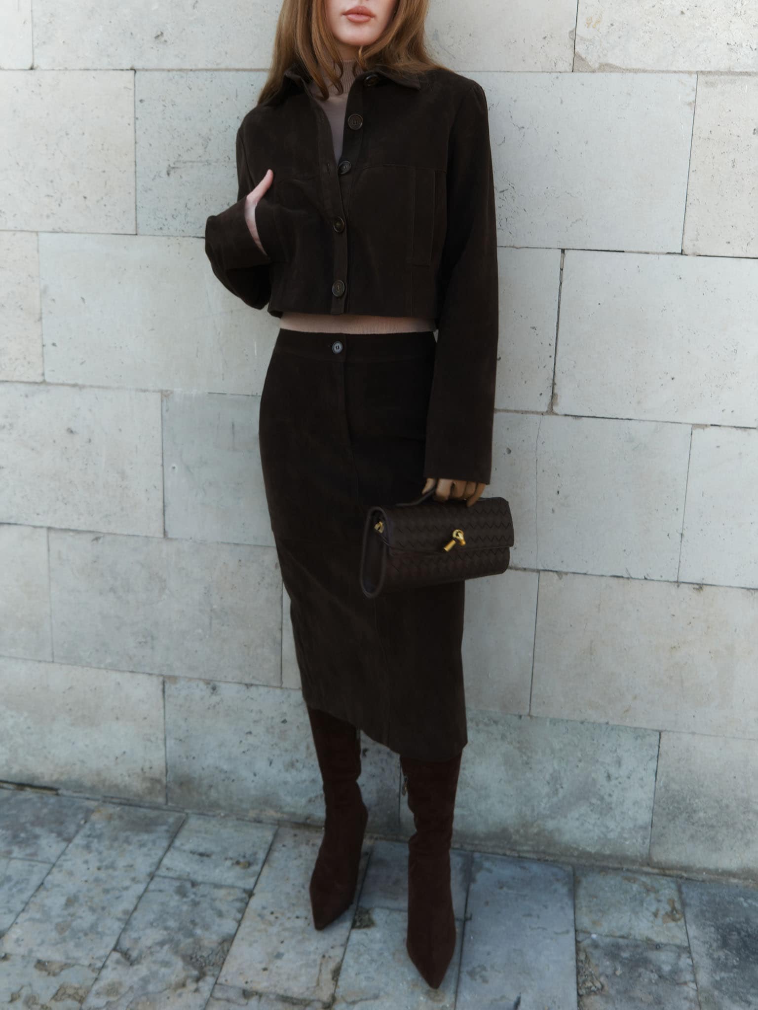 Prosta spódnica midi z eko zamszu