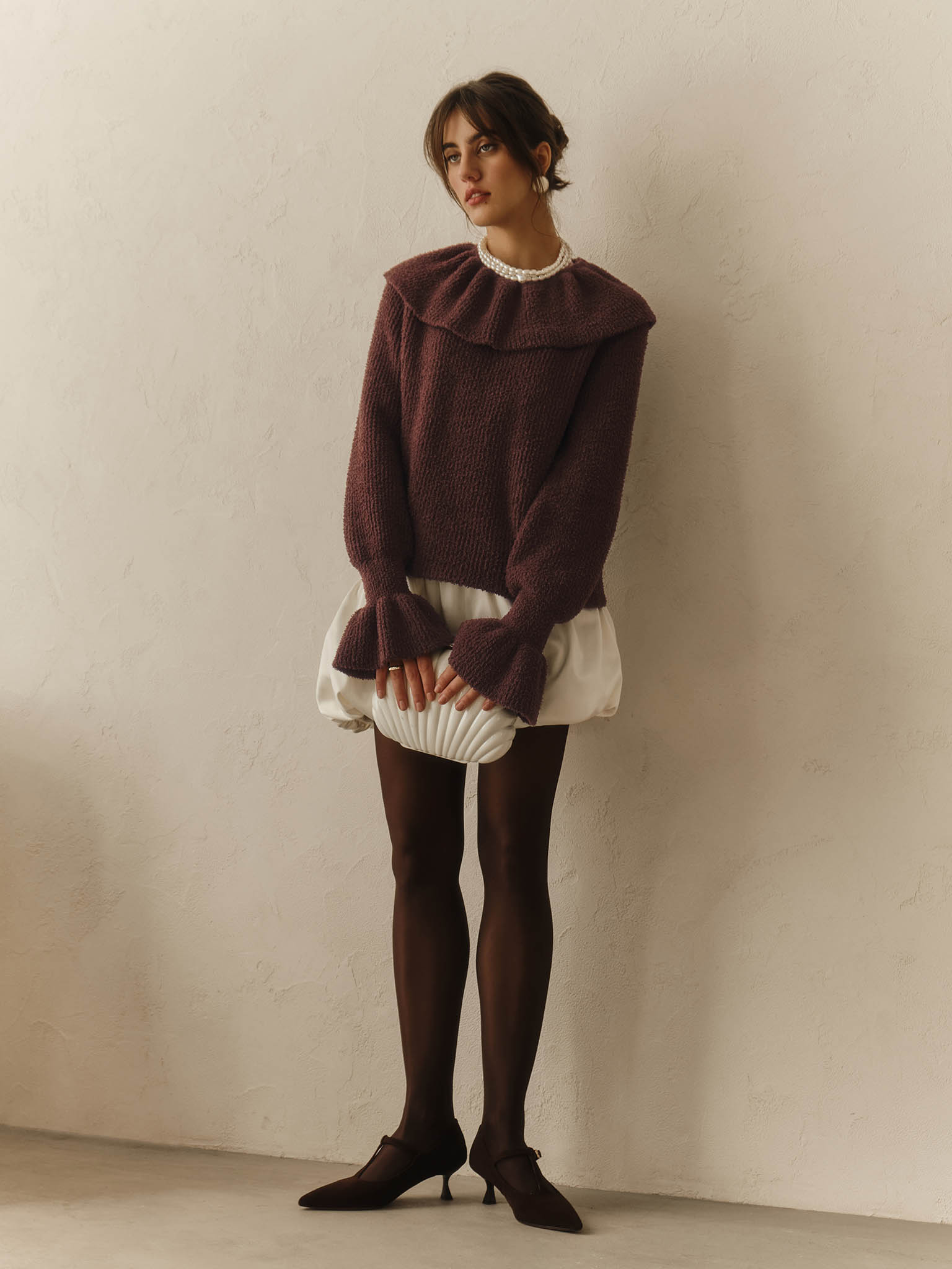 Свитер с воланами на воротнике и рукавах :: LICHI - Online fashion store