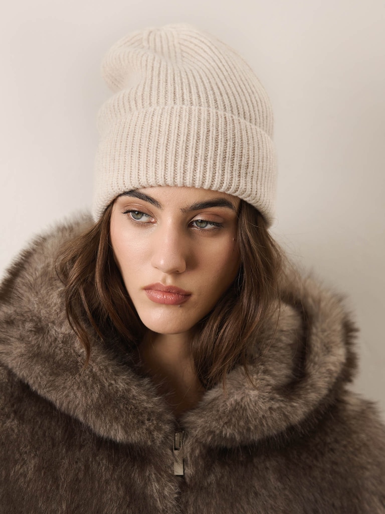 Gerippte Mütze aus Wolle