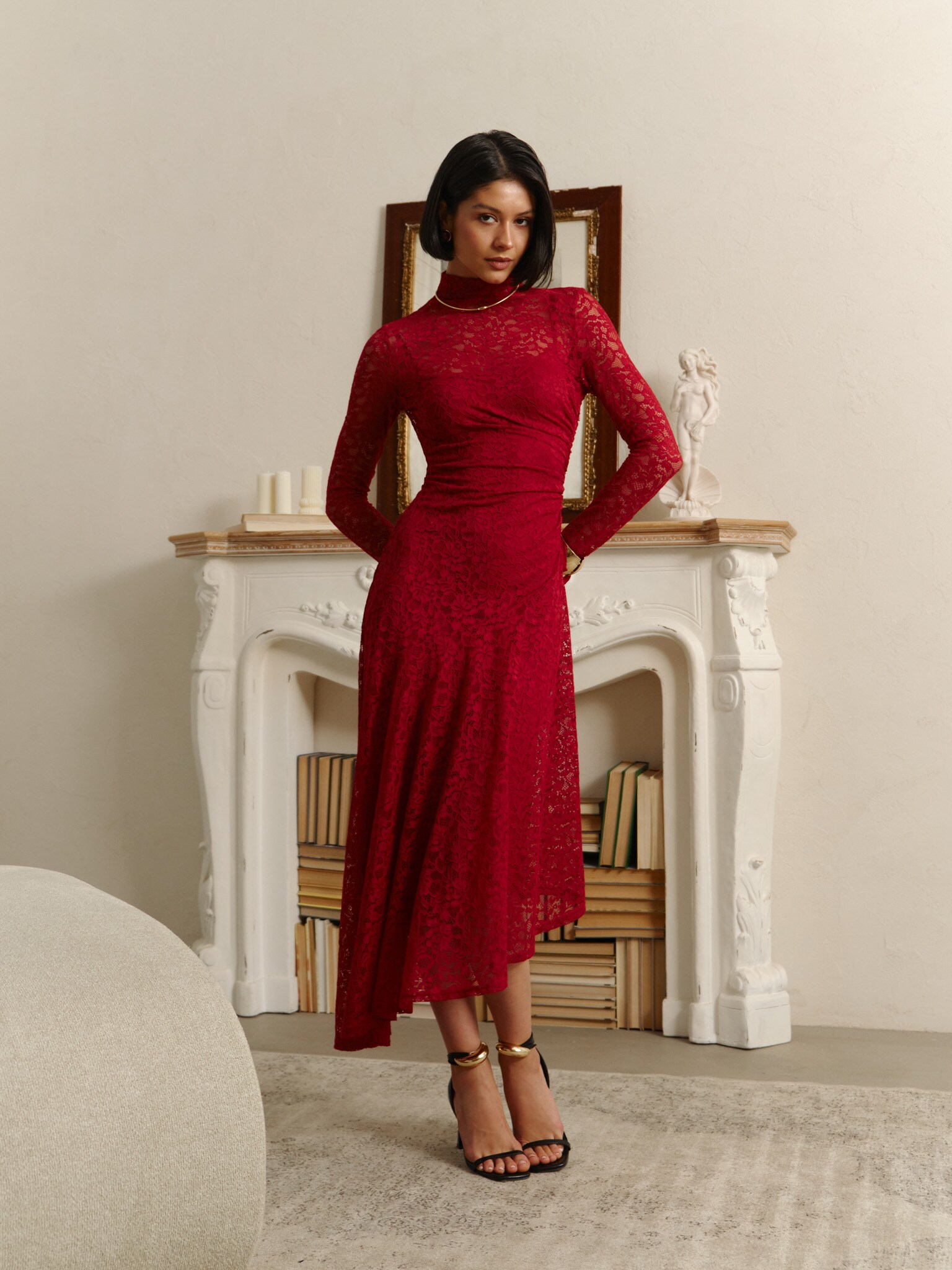 Платье миди из гипюра с асимметричной юбкой :: LICHI - Online fashion store