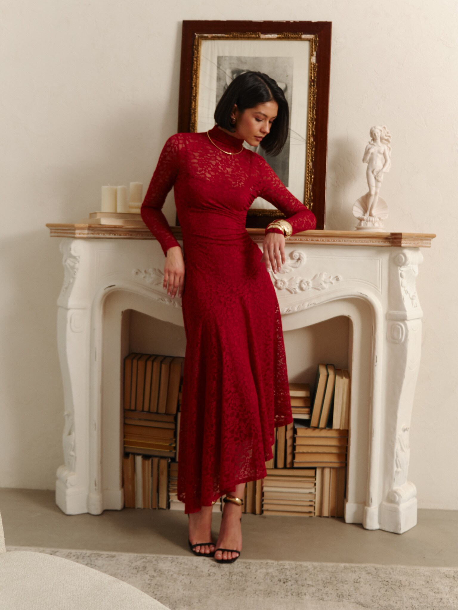 Платье миди из гипюра с асимметричной юбкой :: LICHI - Online fashion store