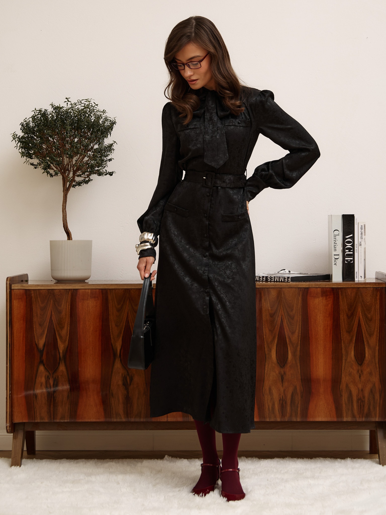 Midi dress with collar bow and tonal belt