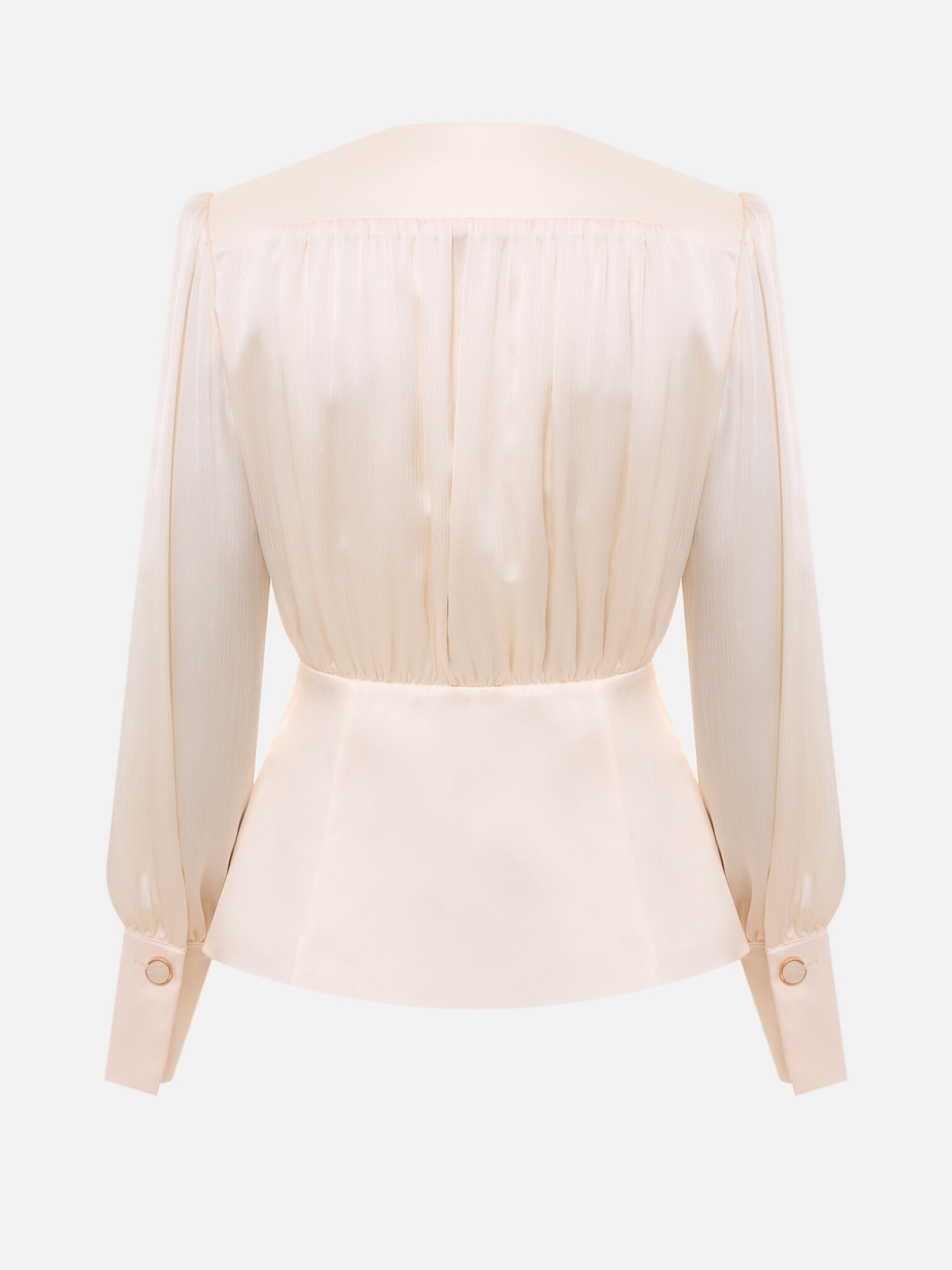 Струящаяся блуза с отрезным поясом и крупными пуговицами