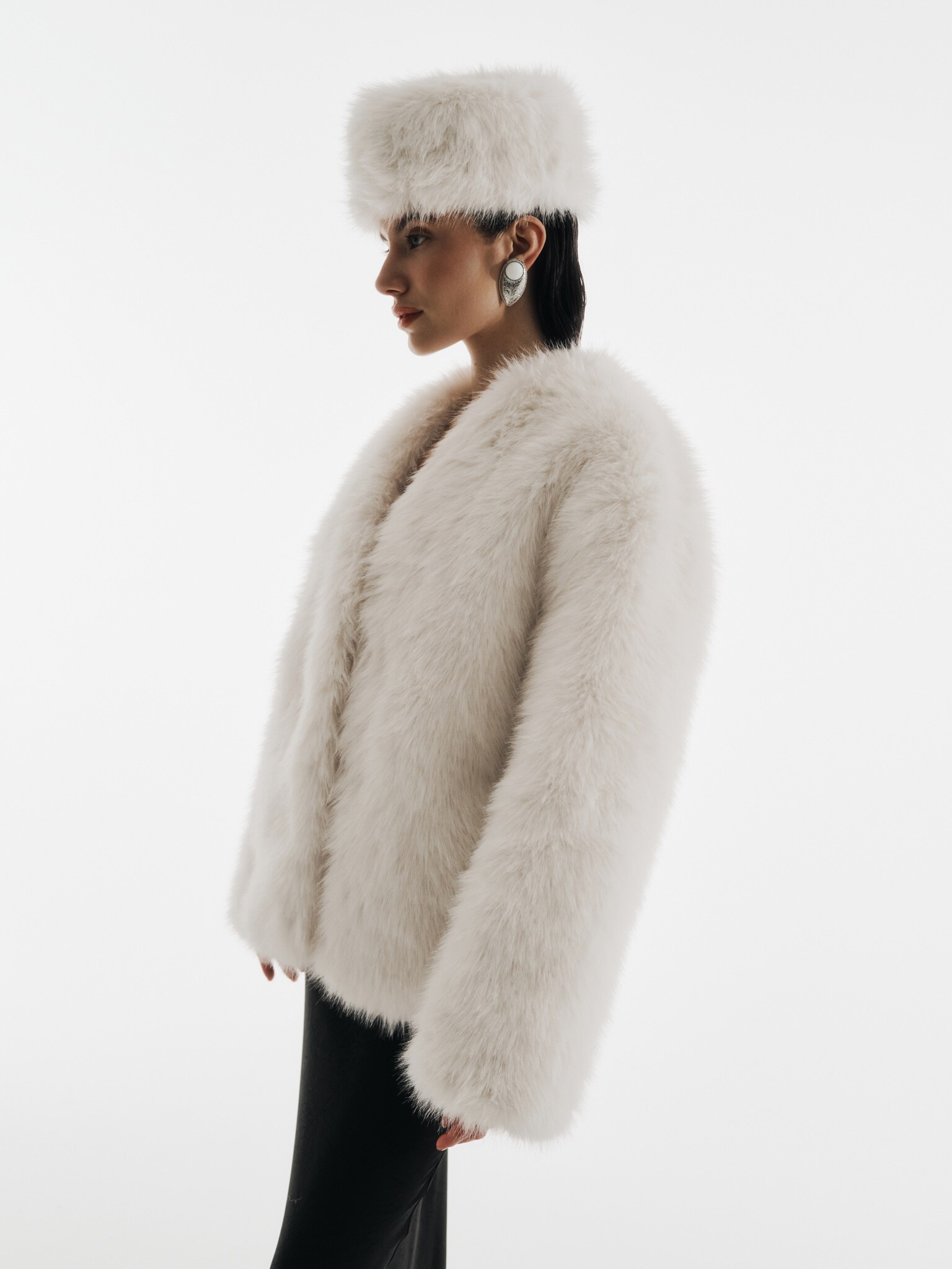 Short eco-fur coat with lush pile