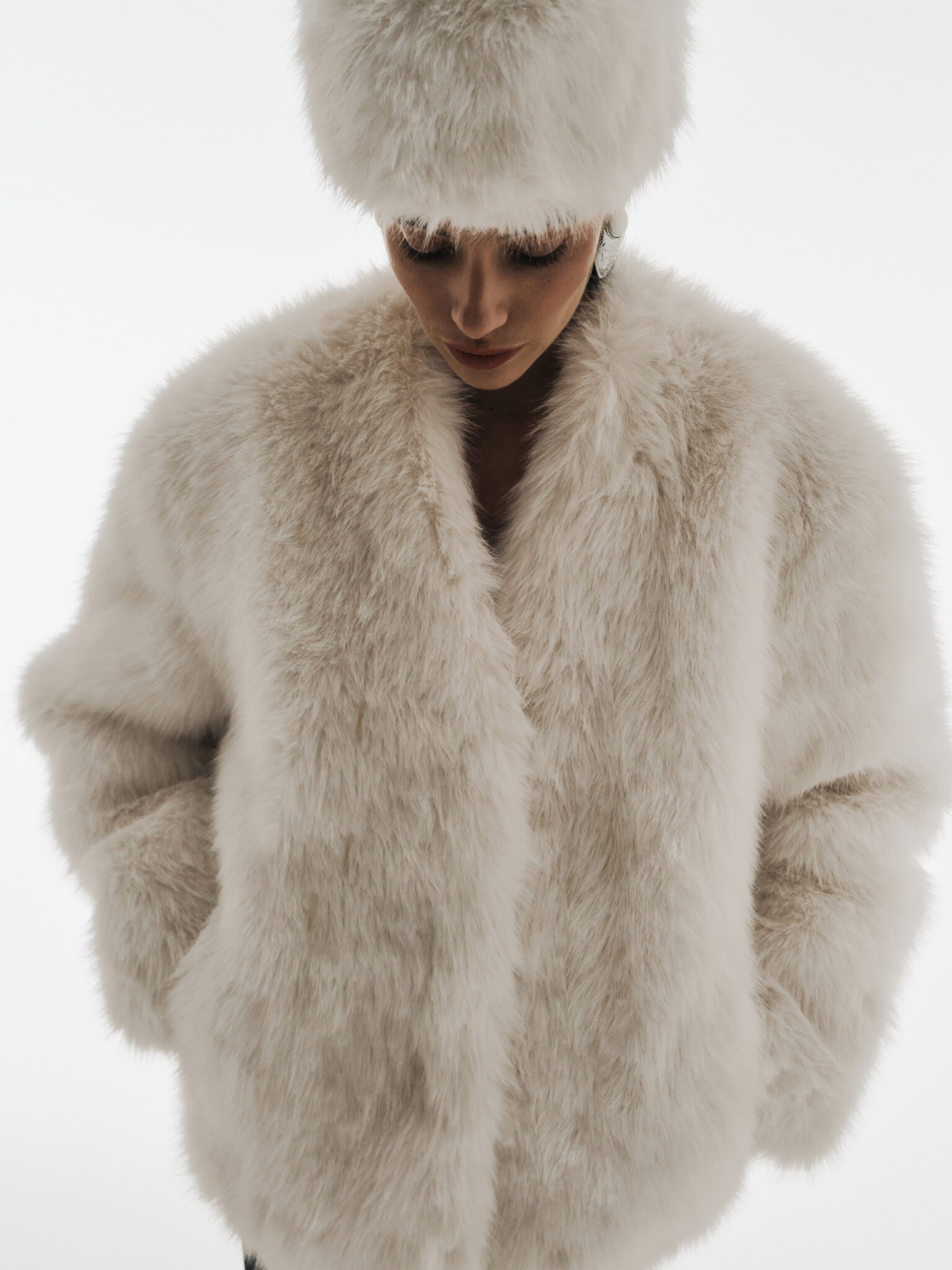 Short eco-fur coat with lush pile