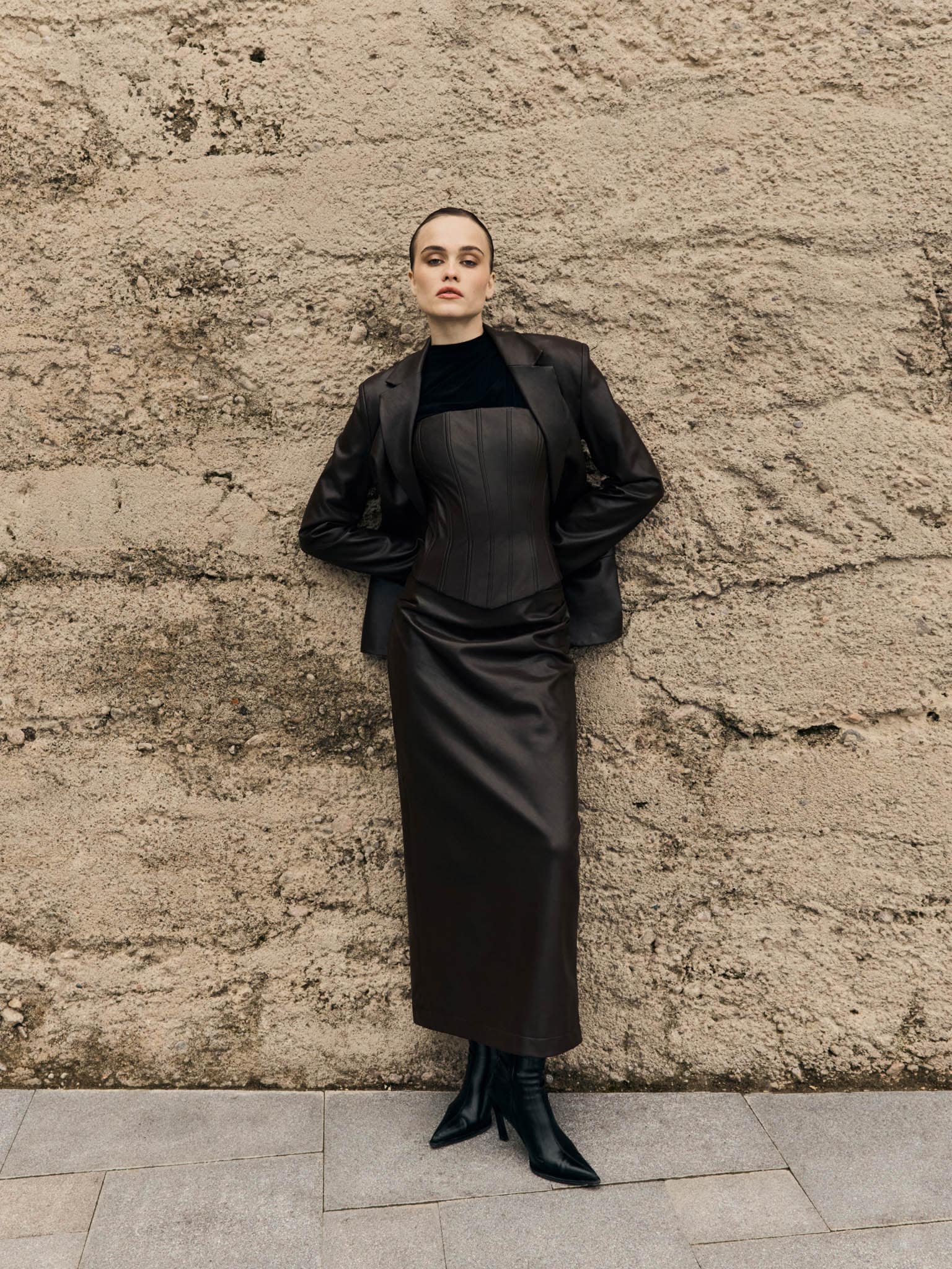 Veste évasée en éco-cuir