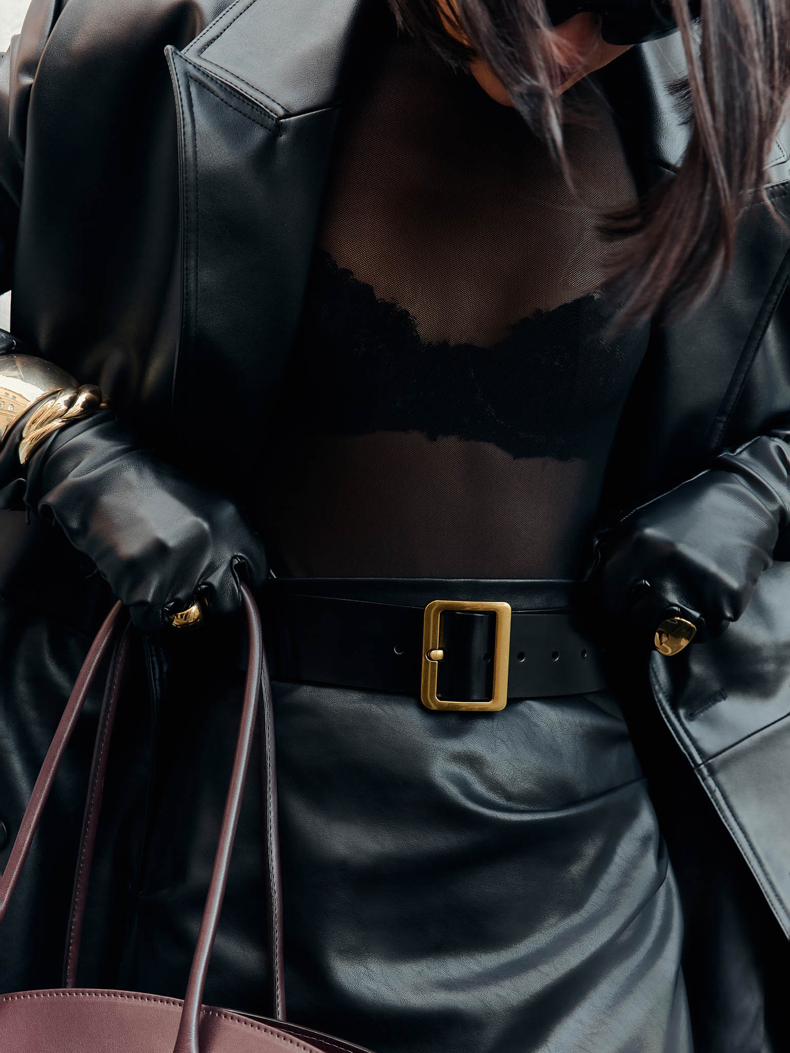 Leather belt with square buckle