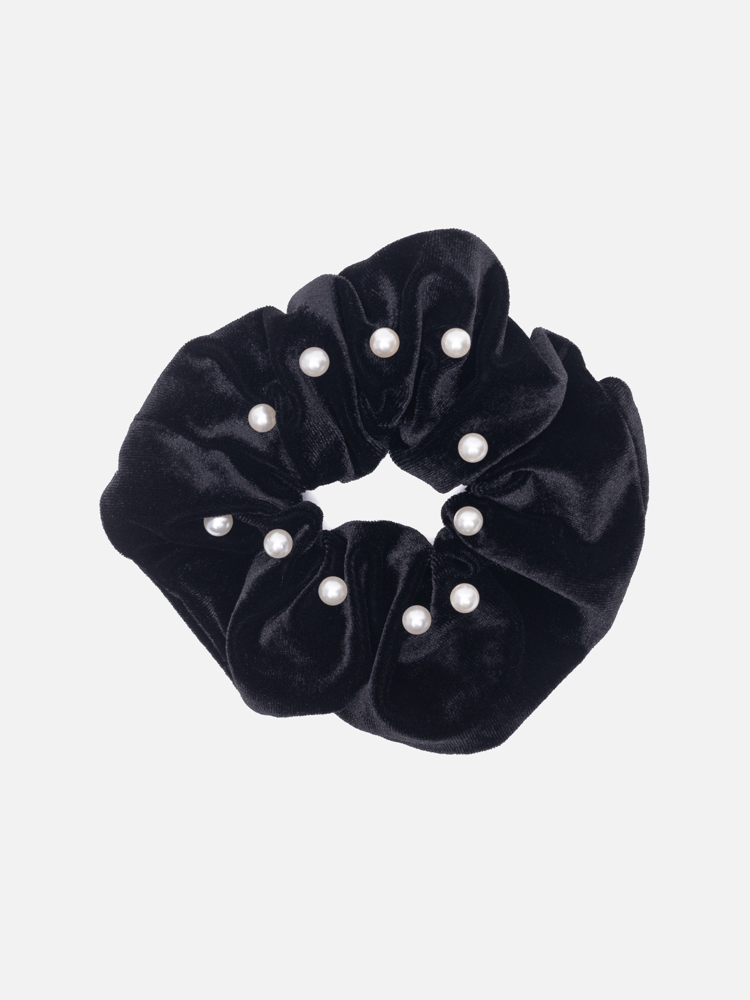 ヘアアクセサリー [PRIMAUTE] VELVET HEART PEARL SCRUNCHIE Velvet Pearl Scrunchie in Cream – Missy Sue