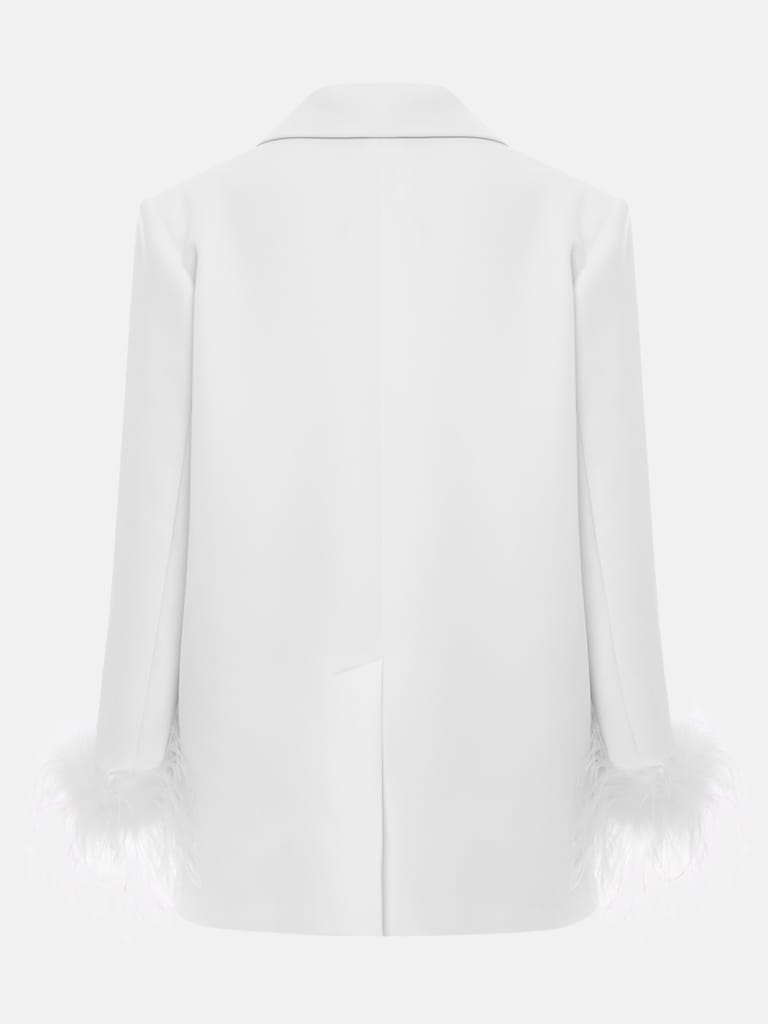 Однобортный жакет с акцентными пуговицами и перьями