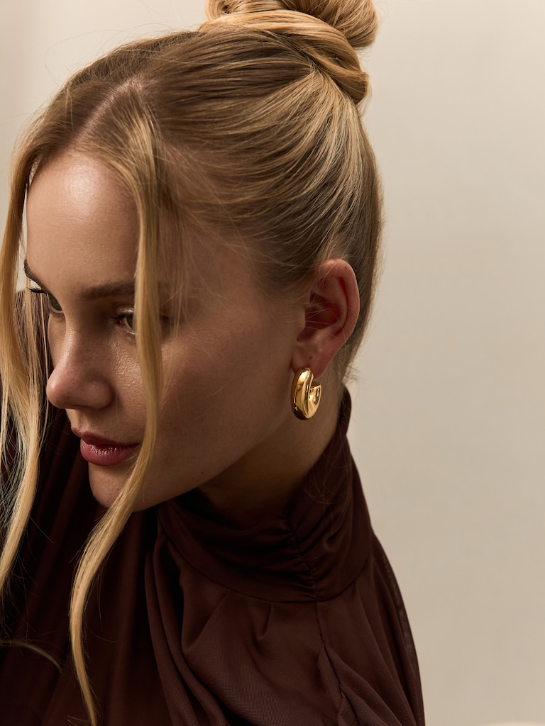 Blown half-hoop earrings