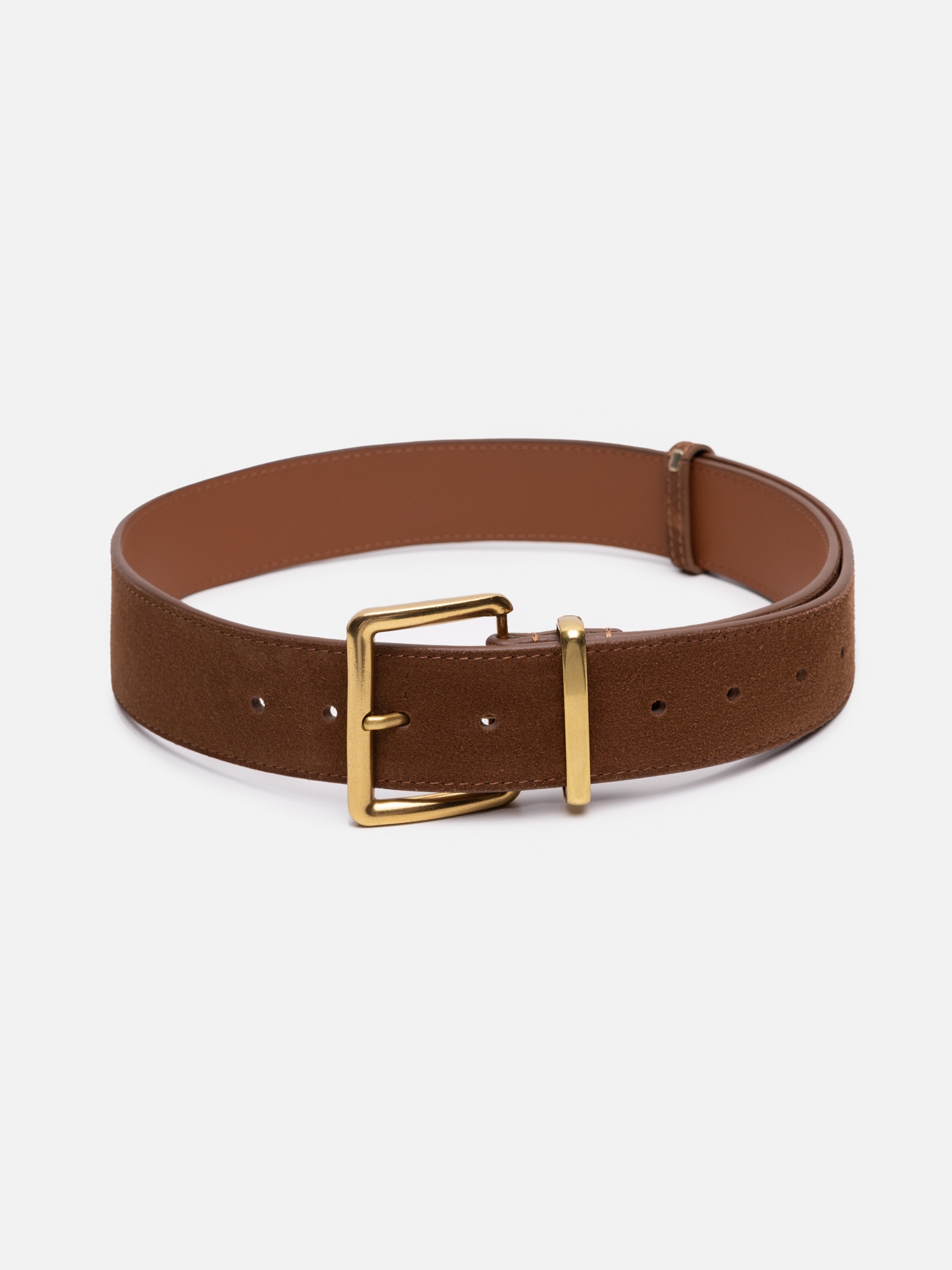 Ceinture en cuir avec clous métalliques