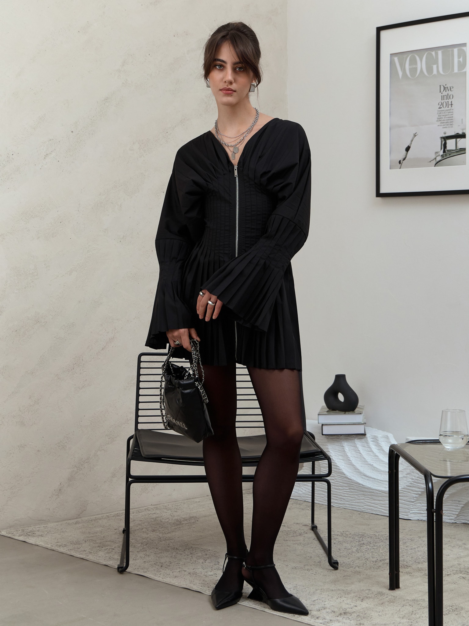 Платье мини с плиссировкой и молнией спереди :: LICHI - Online fashion ...