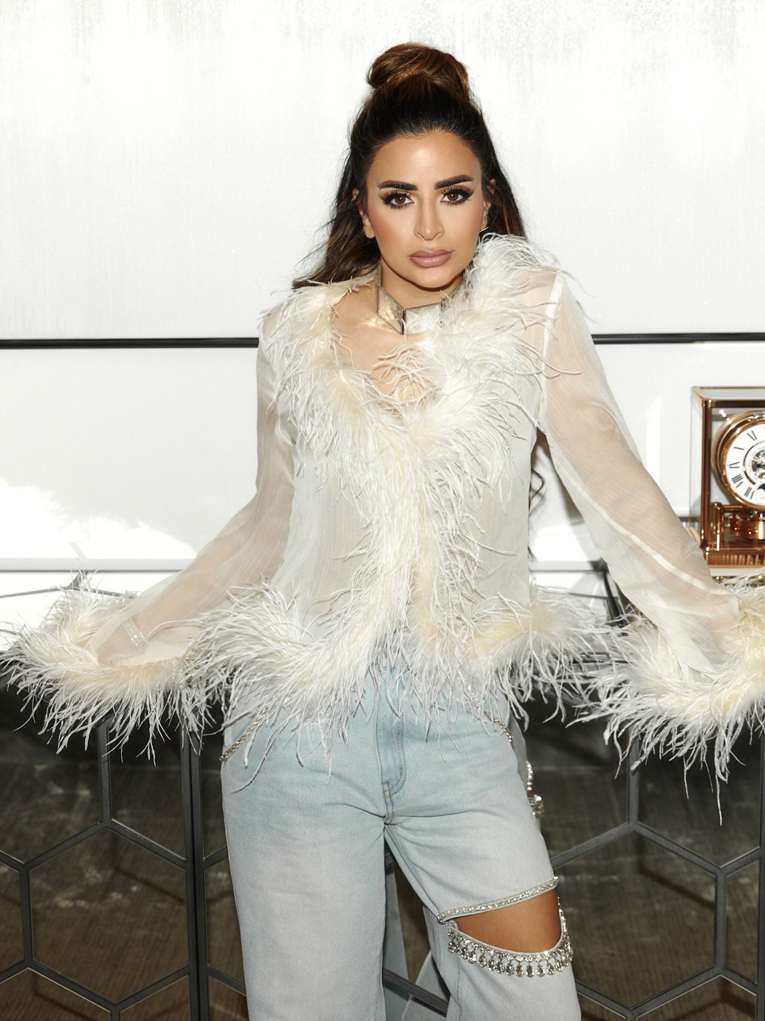 Lightweight jacket with feathers
