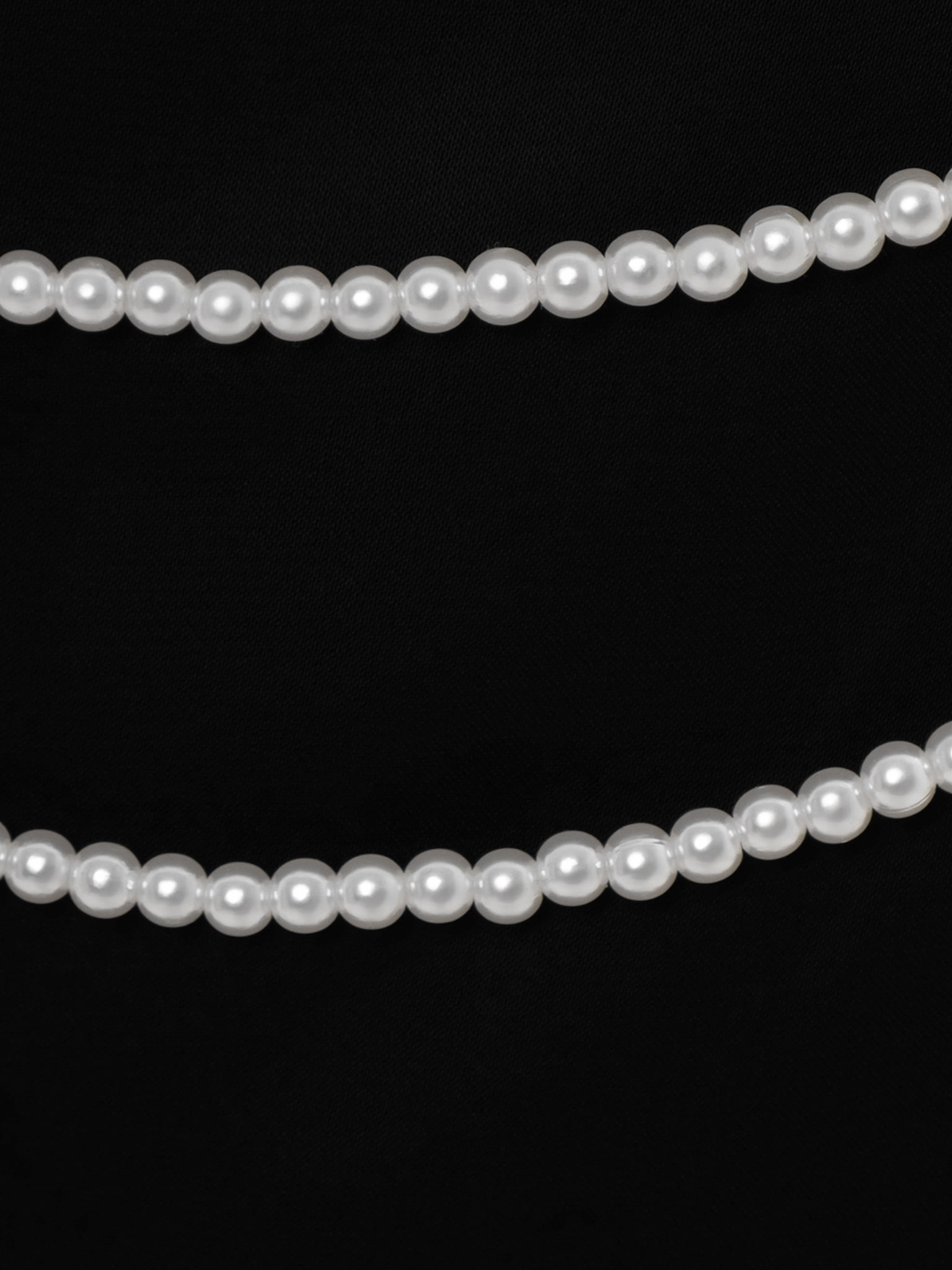 فستان ماكسي مع ديكور لؤلؤي على الصدر